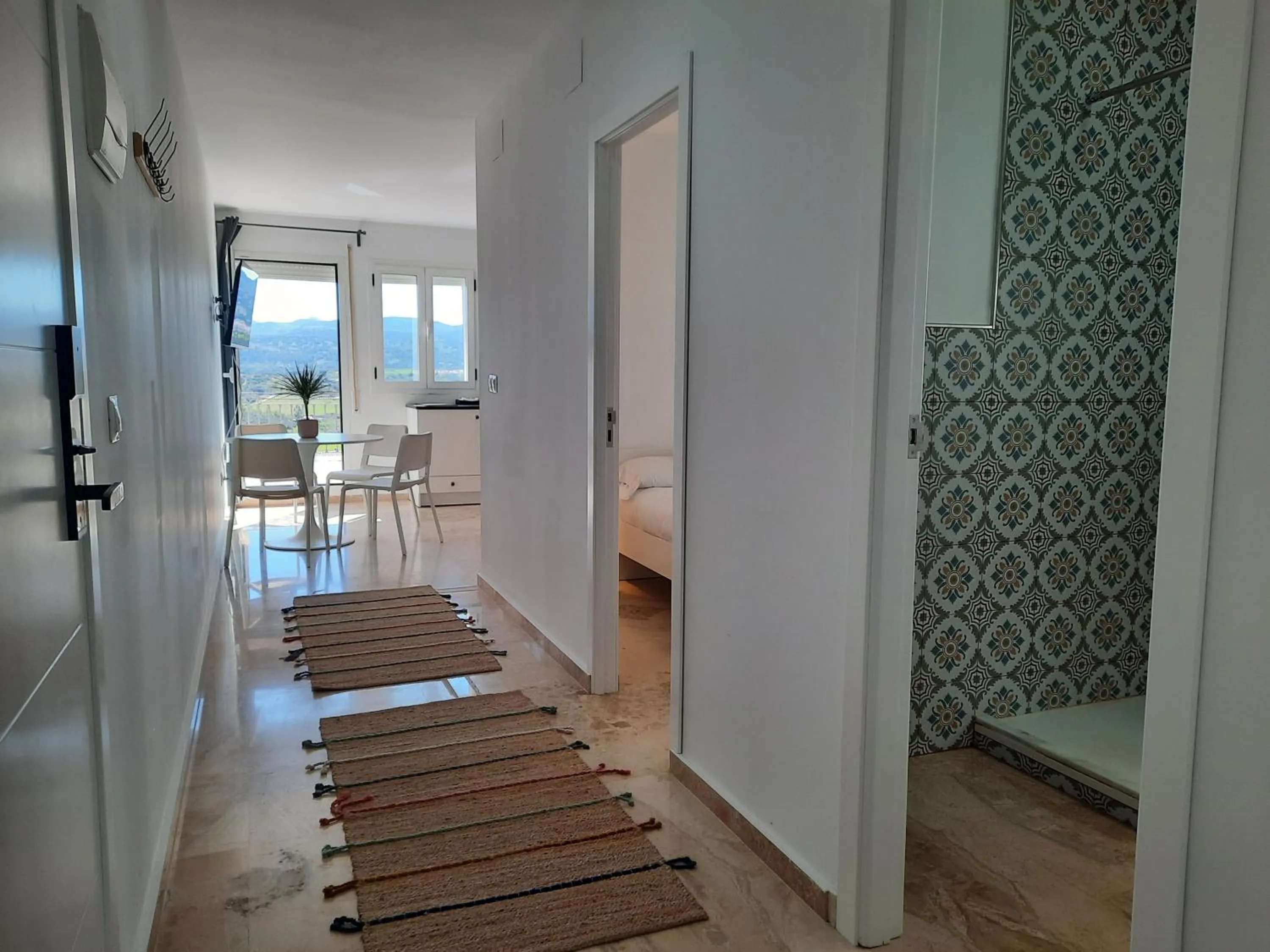 Photo of the whole room in Apartamentos Avanel