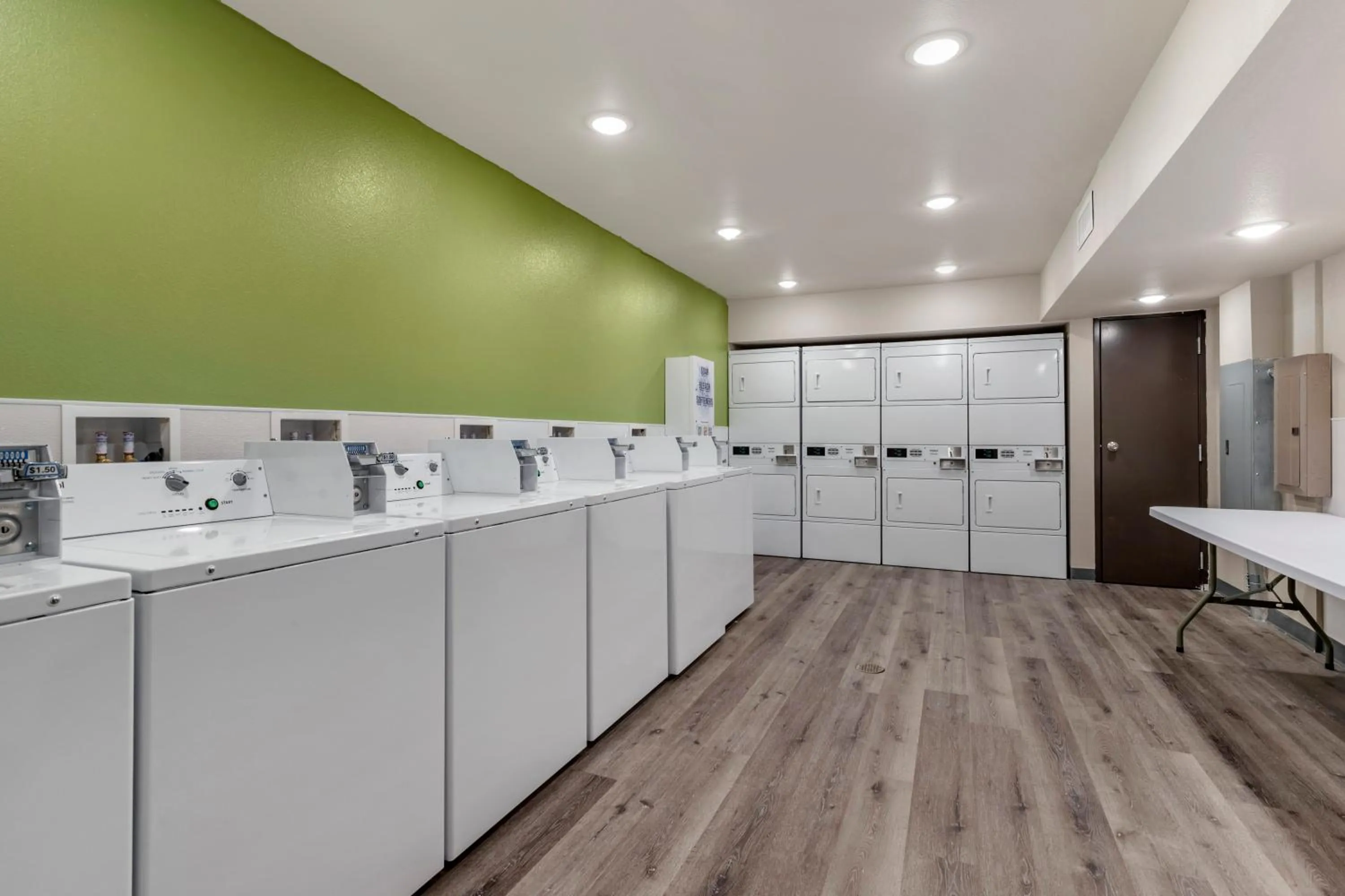 Area and facilities in WoodSpring Suites Austin Georgetown