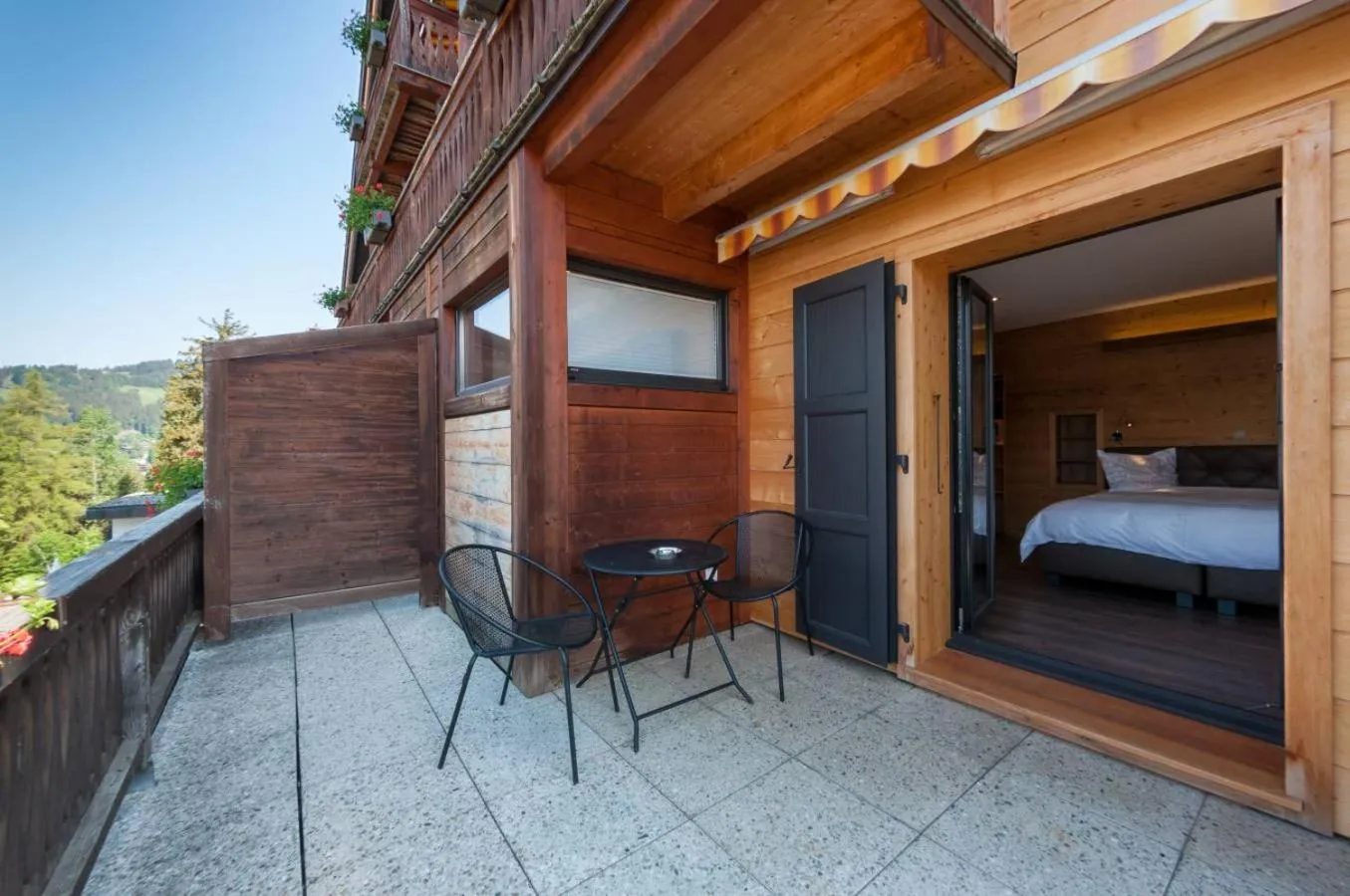 Balcony/Terrace, Bed in Alpe Fleurie Hôtel & Restaurant