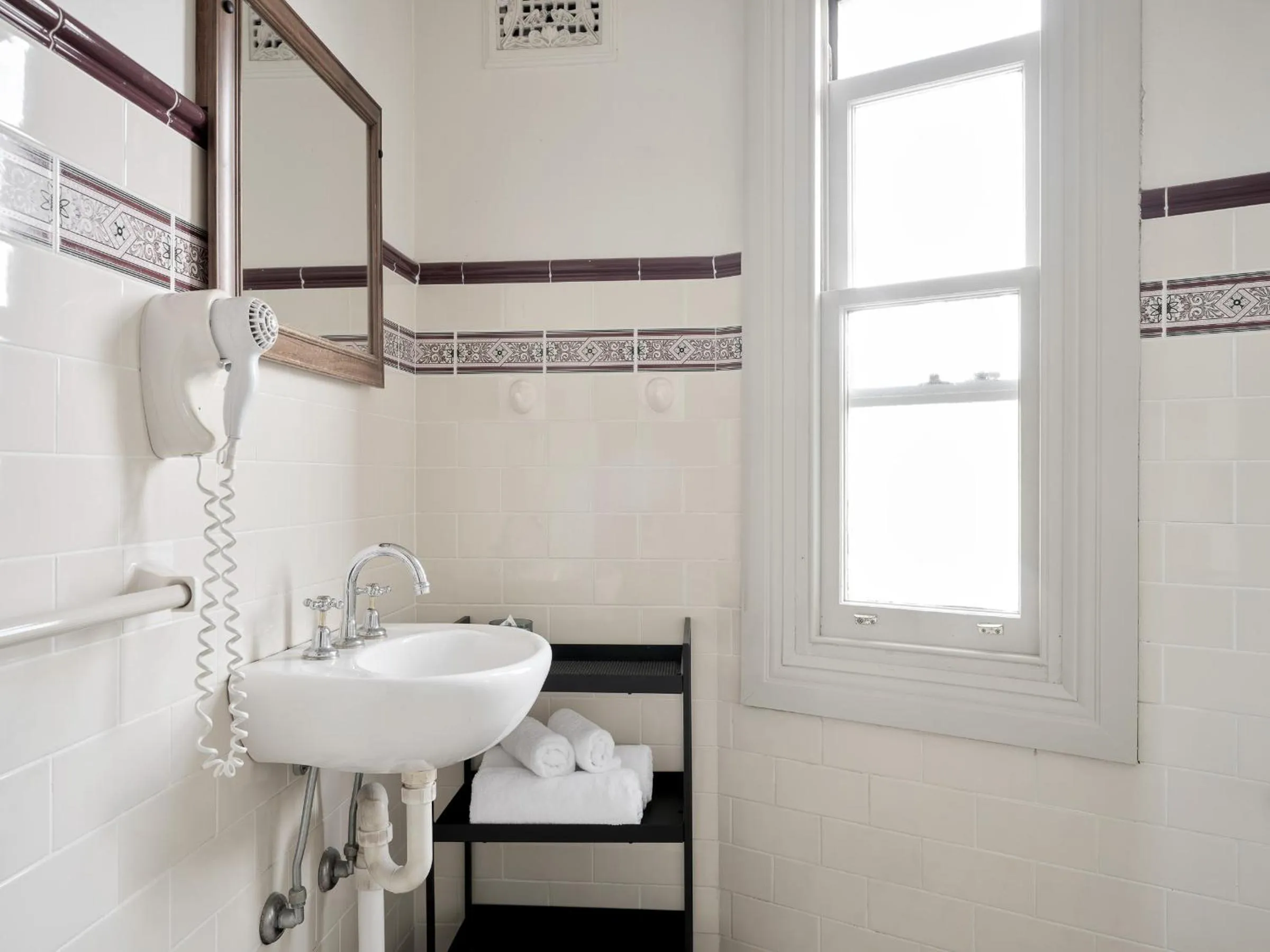 Bathroom in Dunkirk Hotel Pyrmont