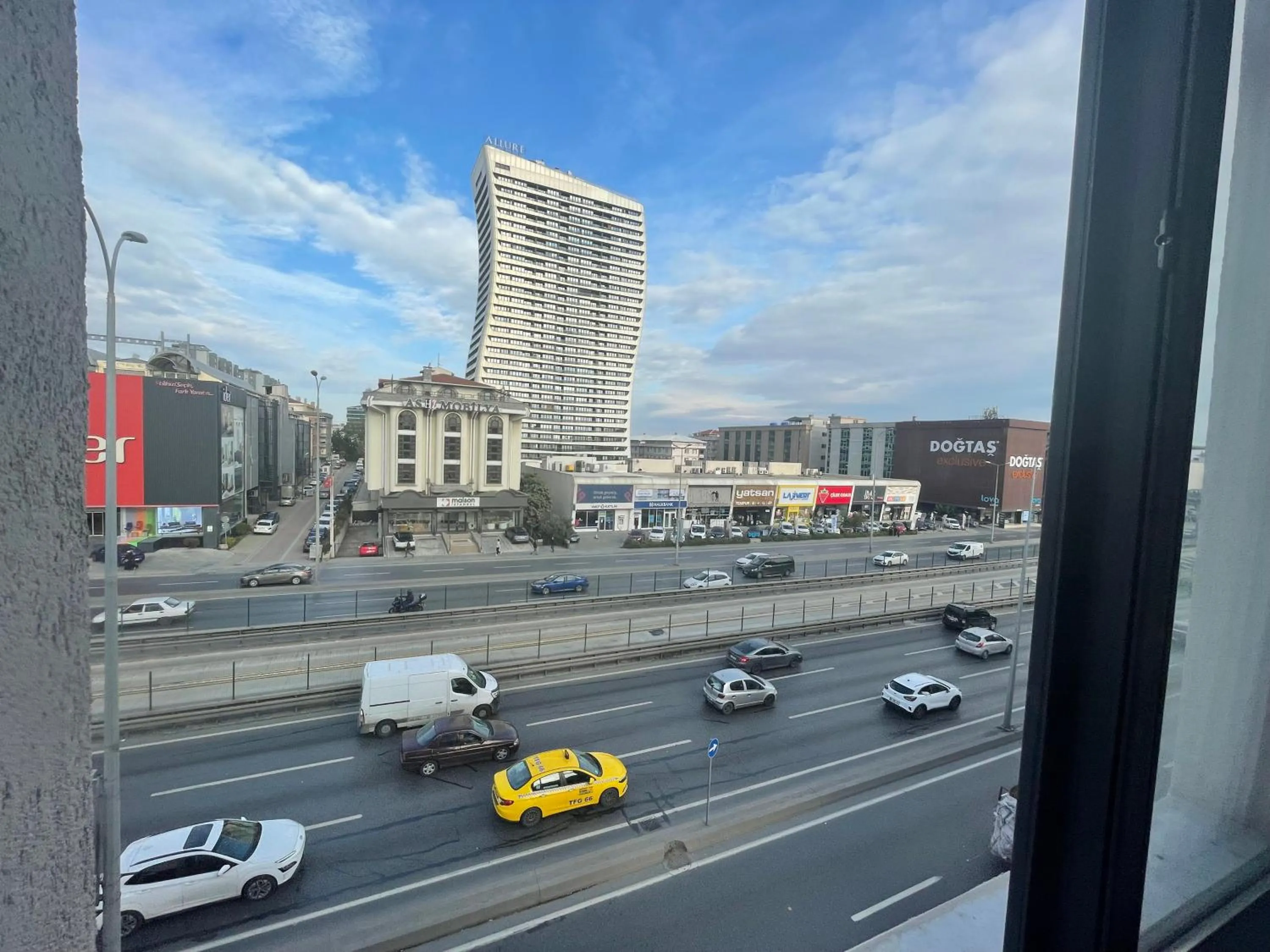 Day in La Vie Suite Hotel