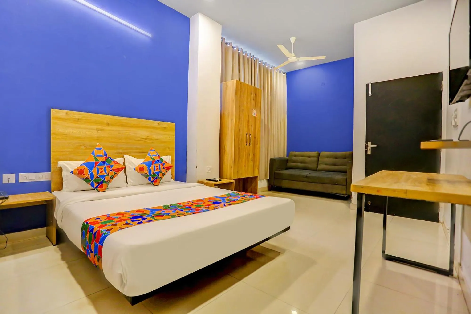 View (from property/room), Bed in FabHotel Grand Capitol