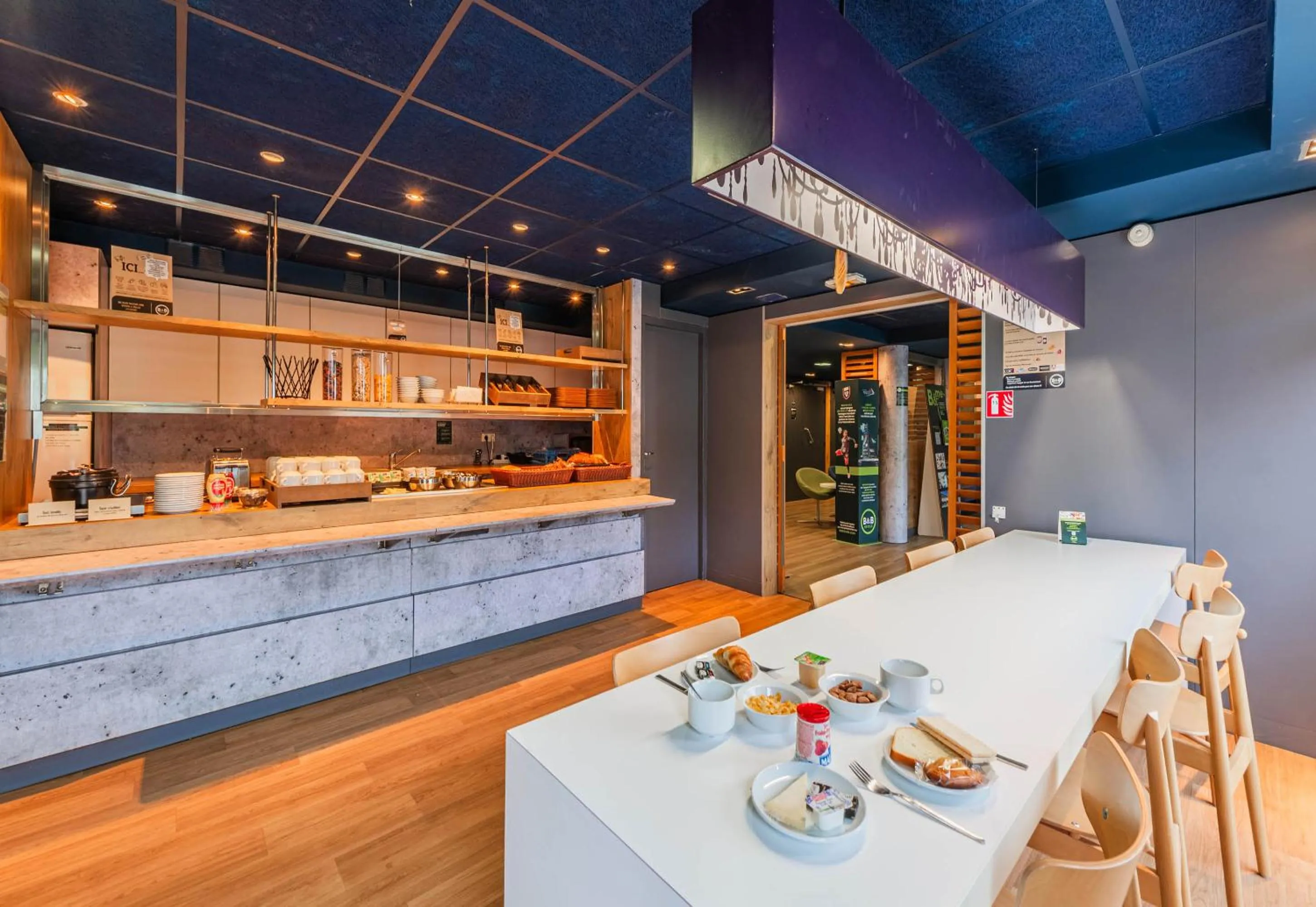 Buffet breakfast in B&B HOTEL SCHILTIGHEIM Nord