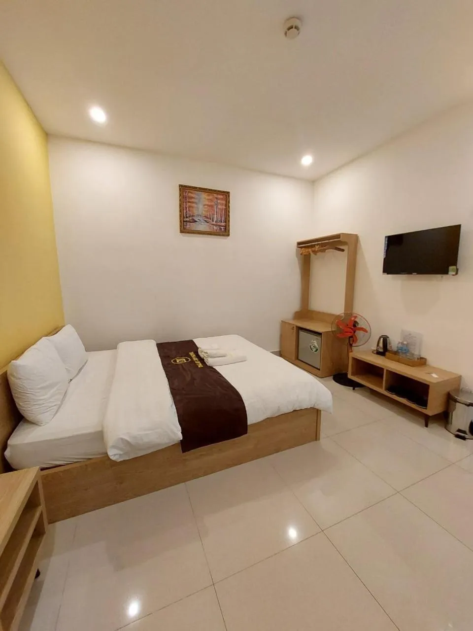 Bed in Dalat Joy Hotel