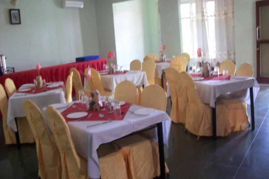 Restaurant/places to eat in New Charity Hotel International