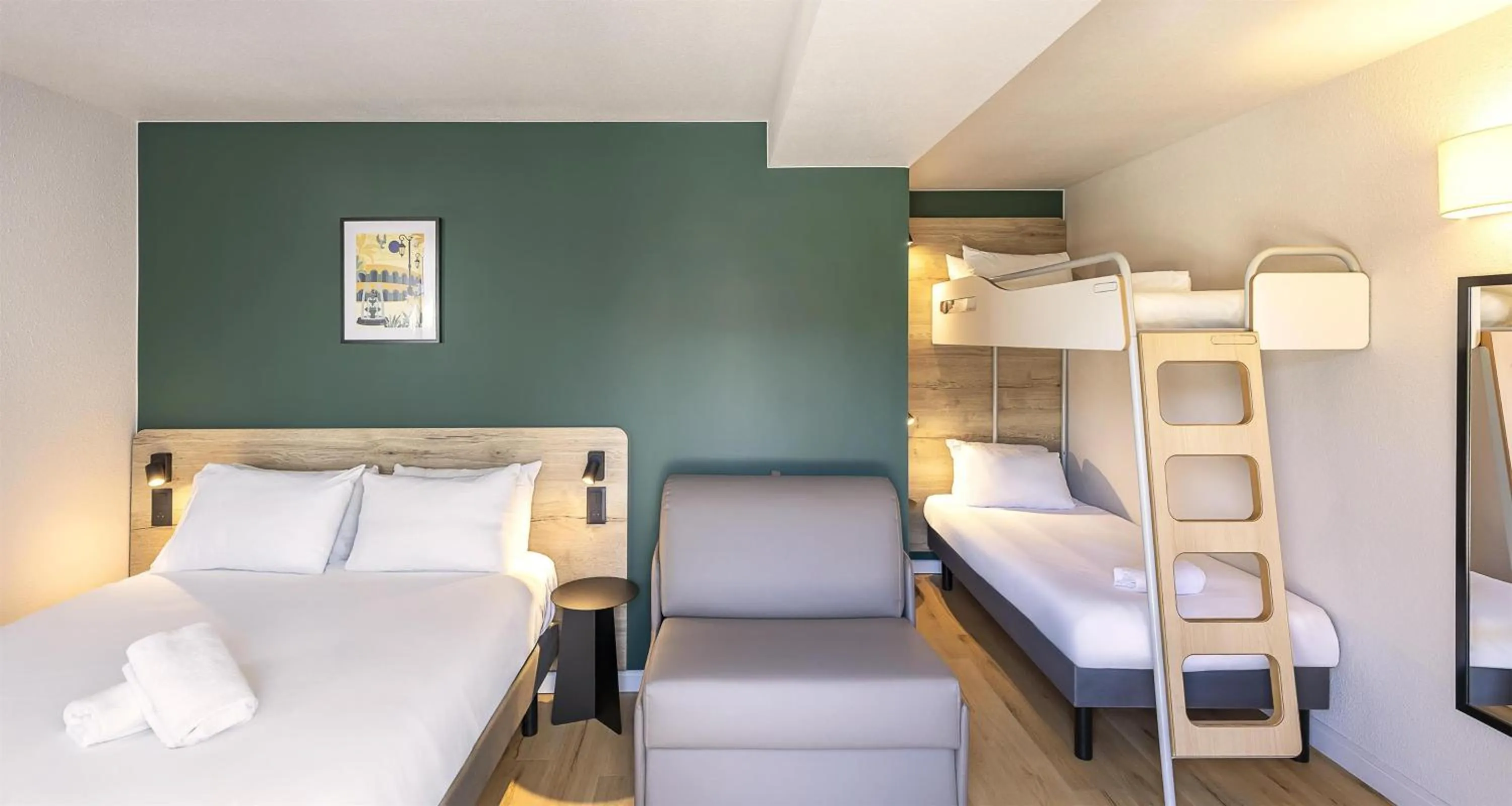 View (from property/room), Bed in Sure Hotel by Best Western Nimes Est