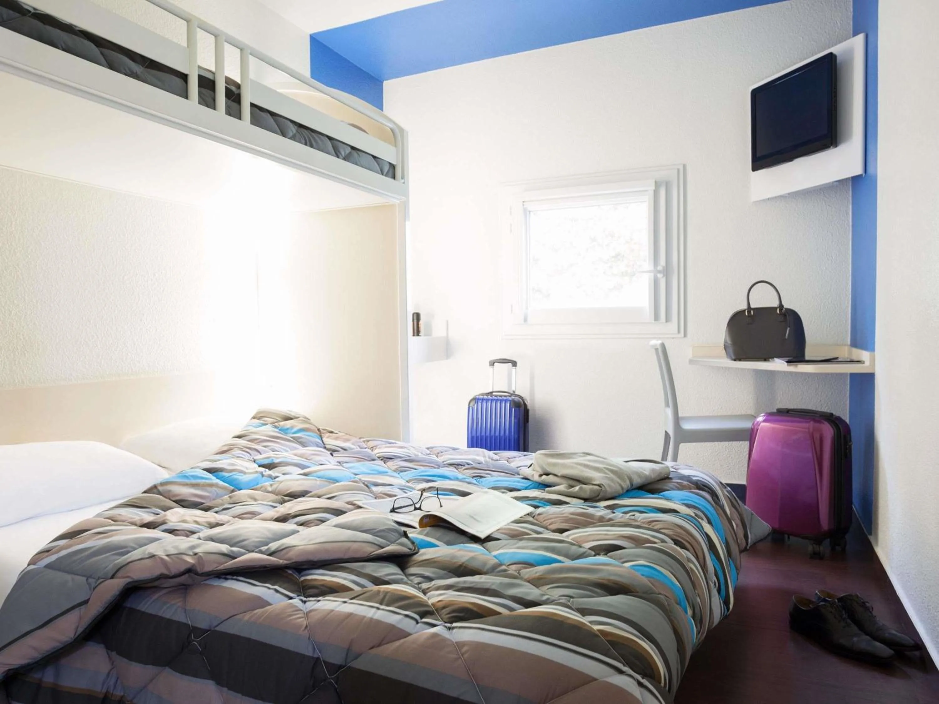 Bedroom, Bed in hotelF1 Nancy Nord Bouxieres