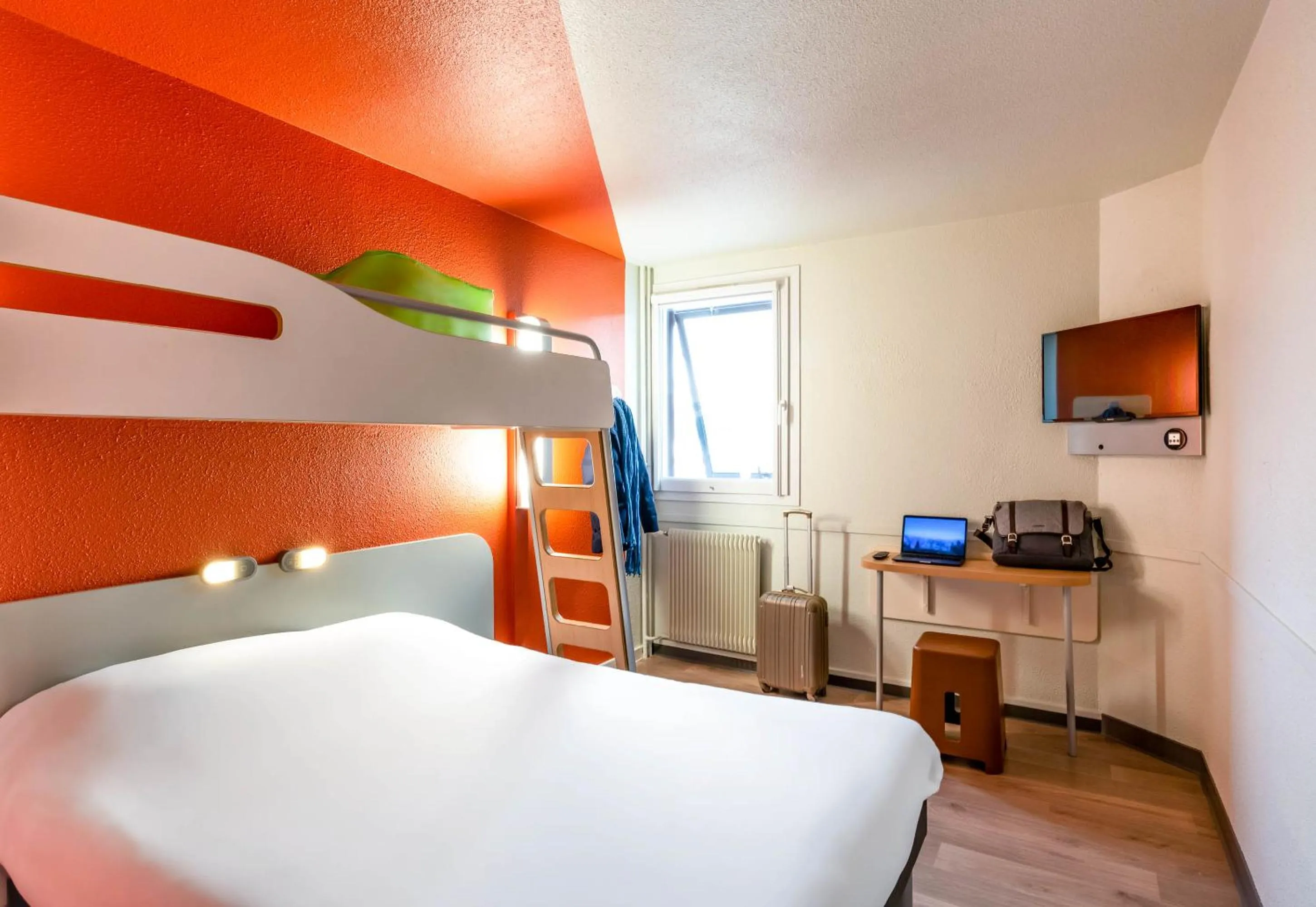Bedroom, Bed in ibis Budget Vitry Sur Seine A86