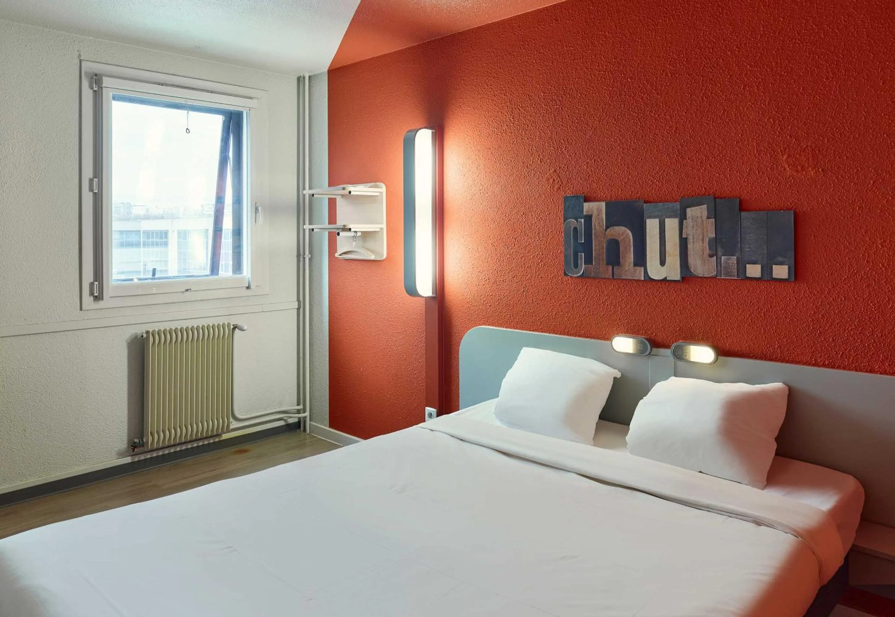 Bedroom, Bed in B&B HOTEL Vitry-sur-Seine