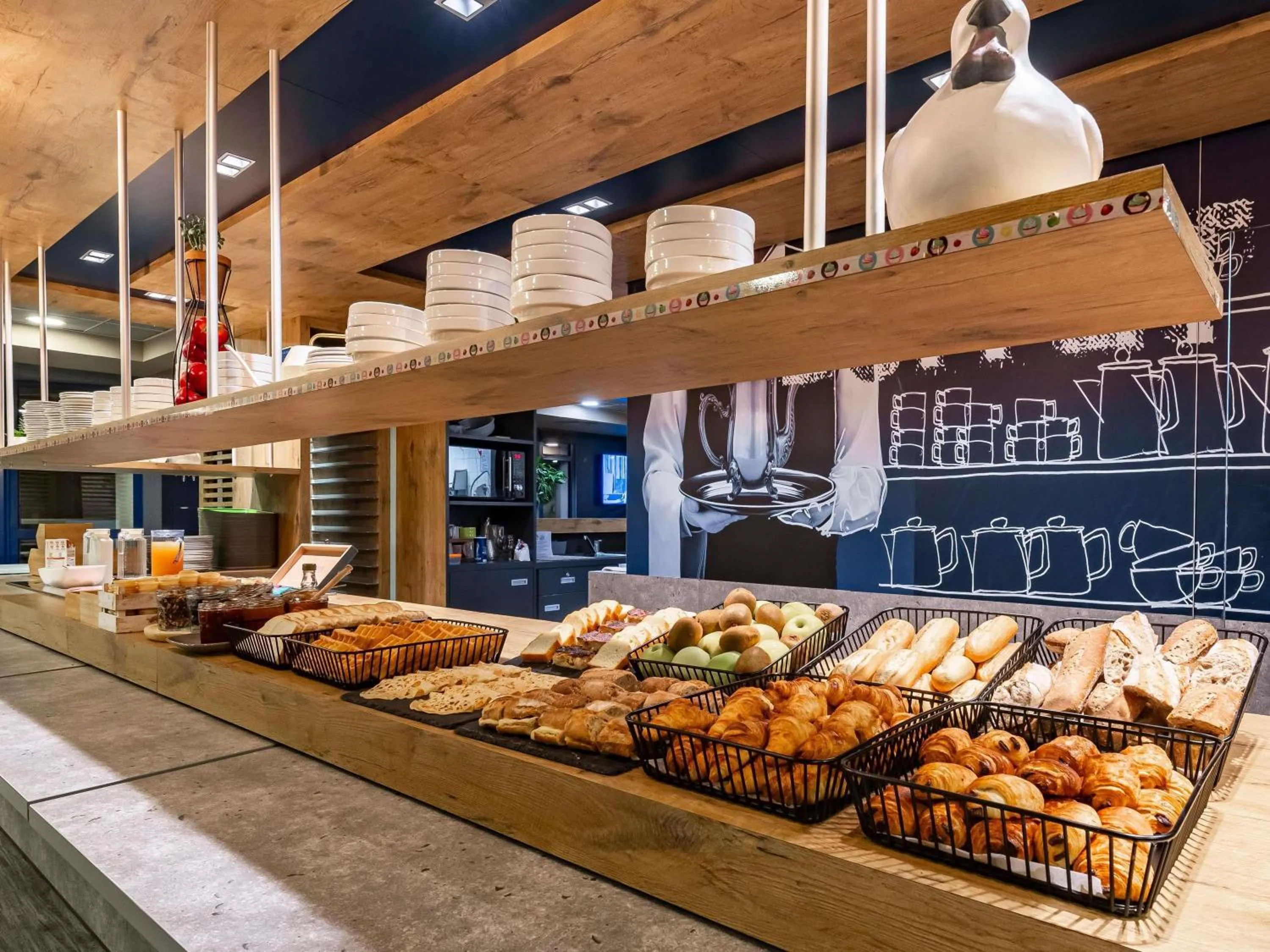 Breakfast in ibis budget Marne la Vallée Pontault Combault