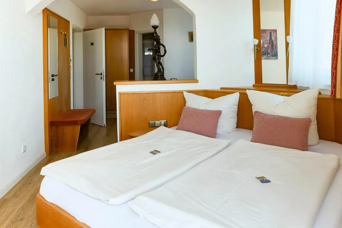 Bed in Hotel Kalenborner Höhe