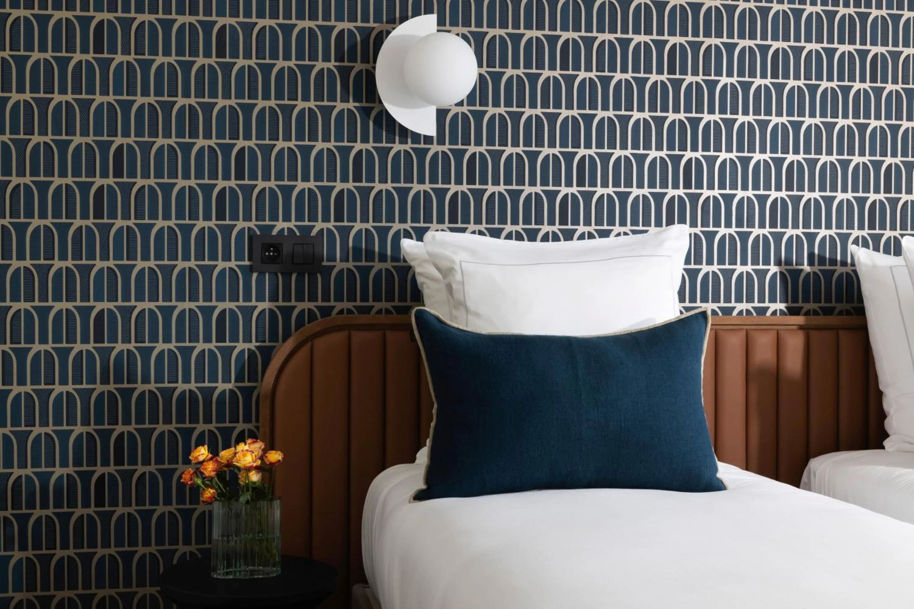 Bed in Bijou Hôtel Paris Boulogne