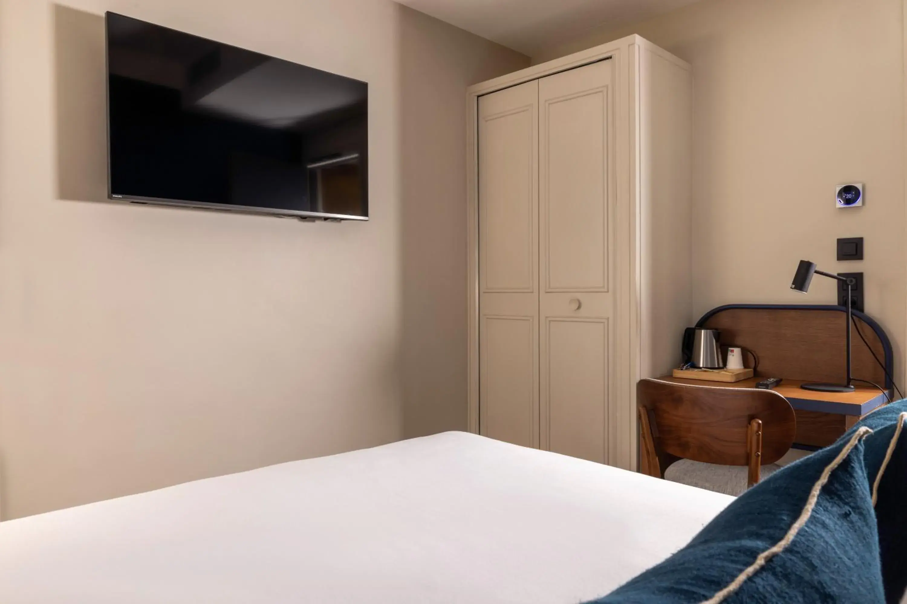 Single Room in Bijou Hôtel Paris Boulogne Single Room in Bijou Hôtel Paris Boulogne