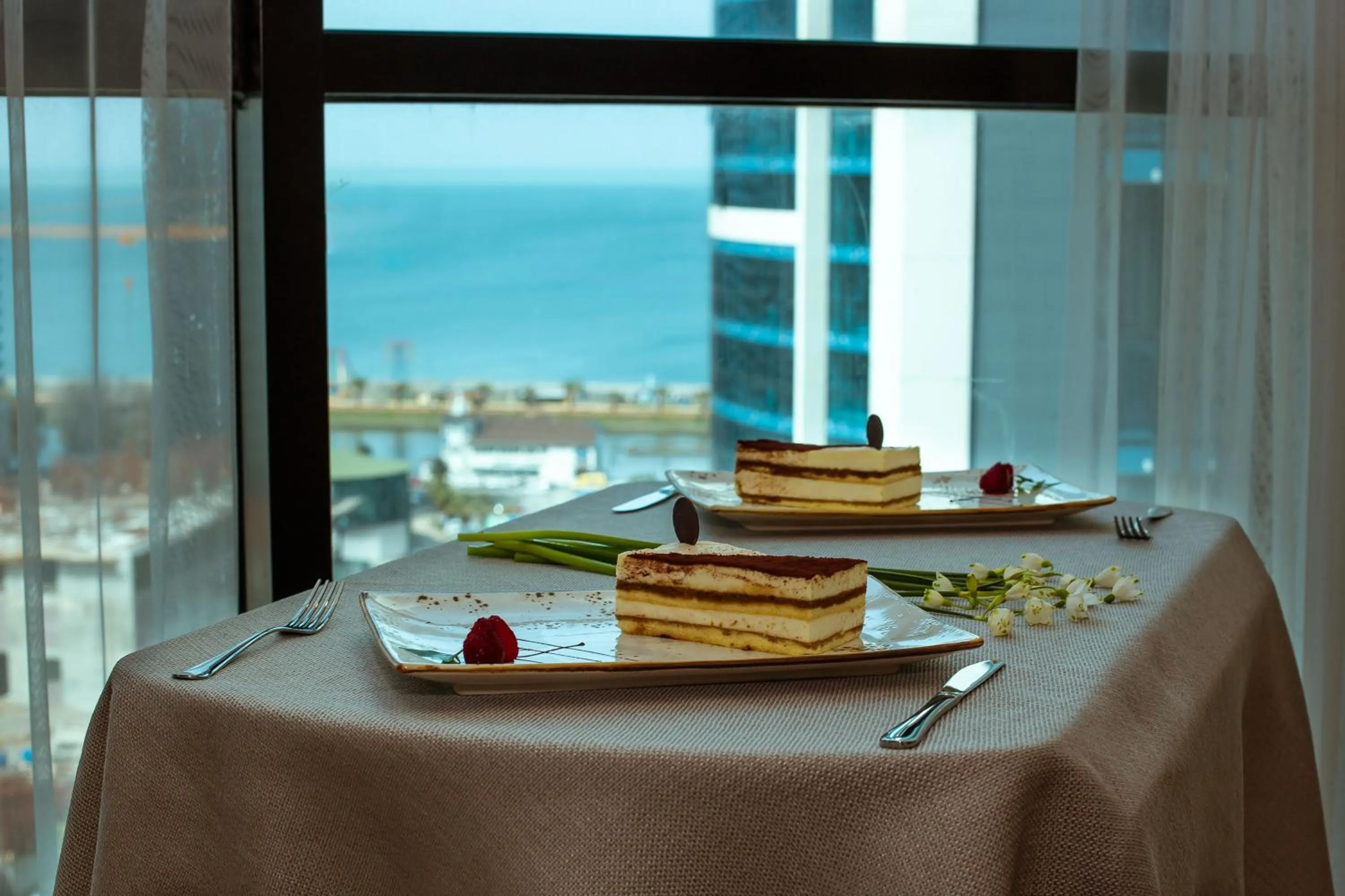 Food and drinks in New Wave Hotel