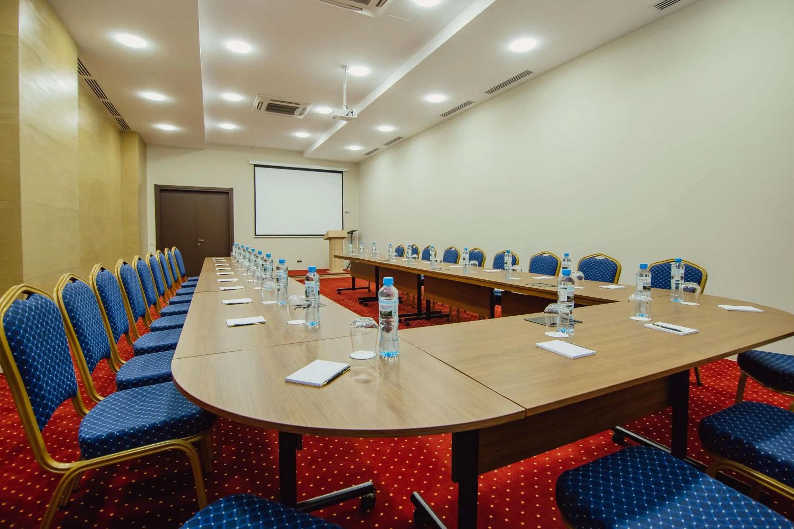 Meeting/conference room in New Wave Hotel