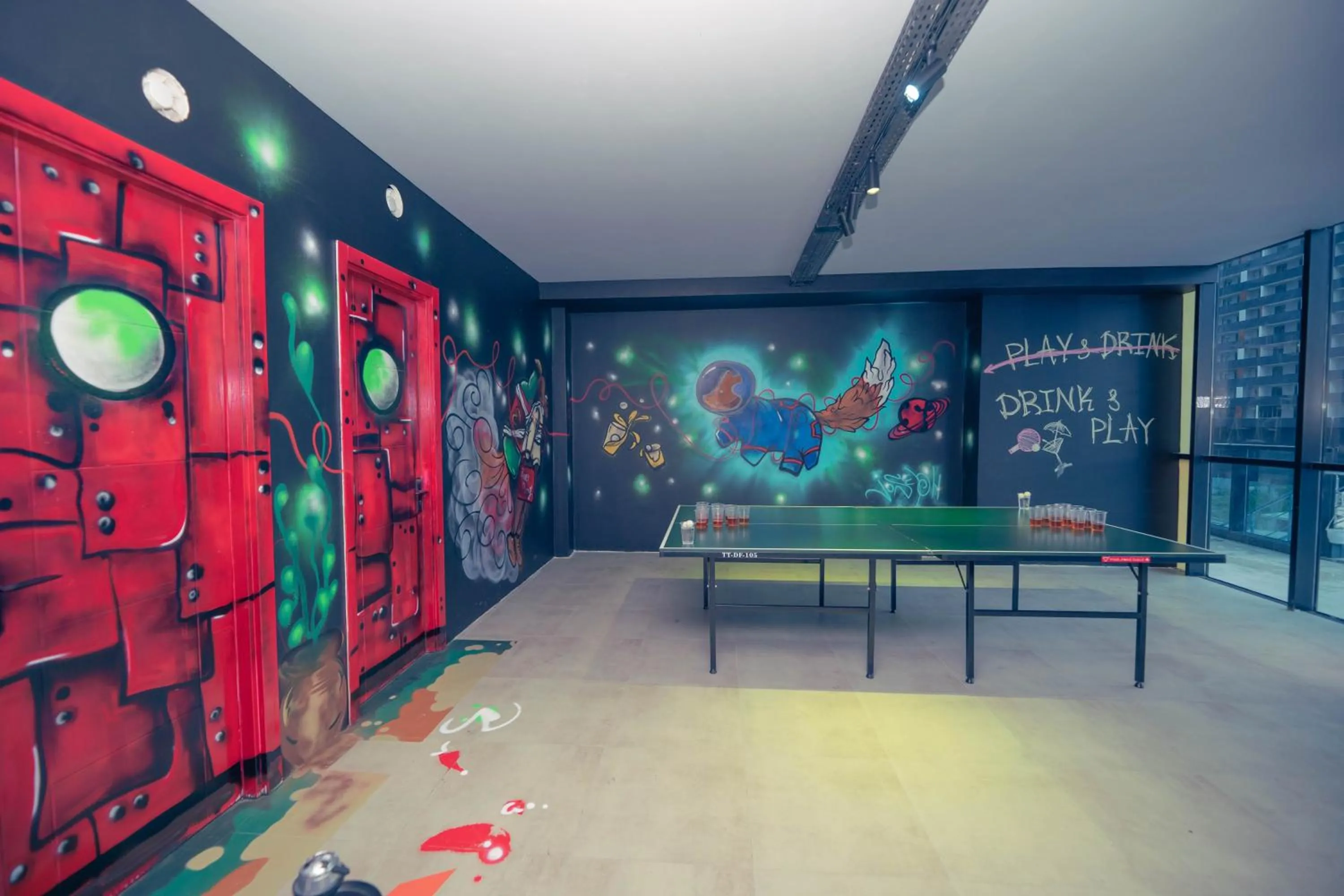 Lounge or bar in New Wave Hotel