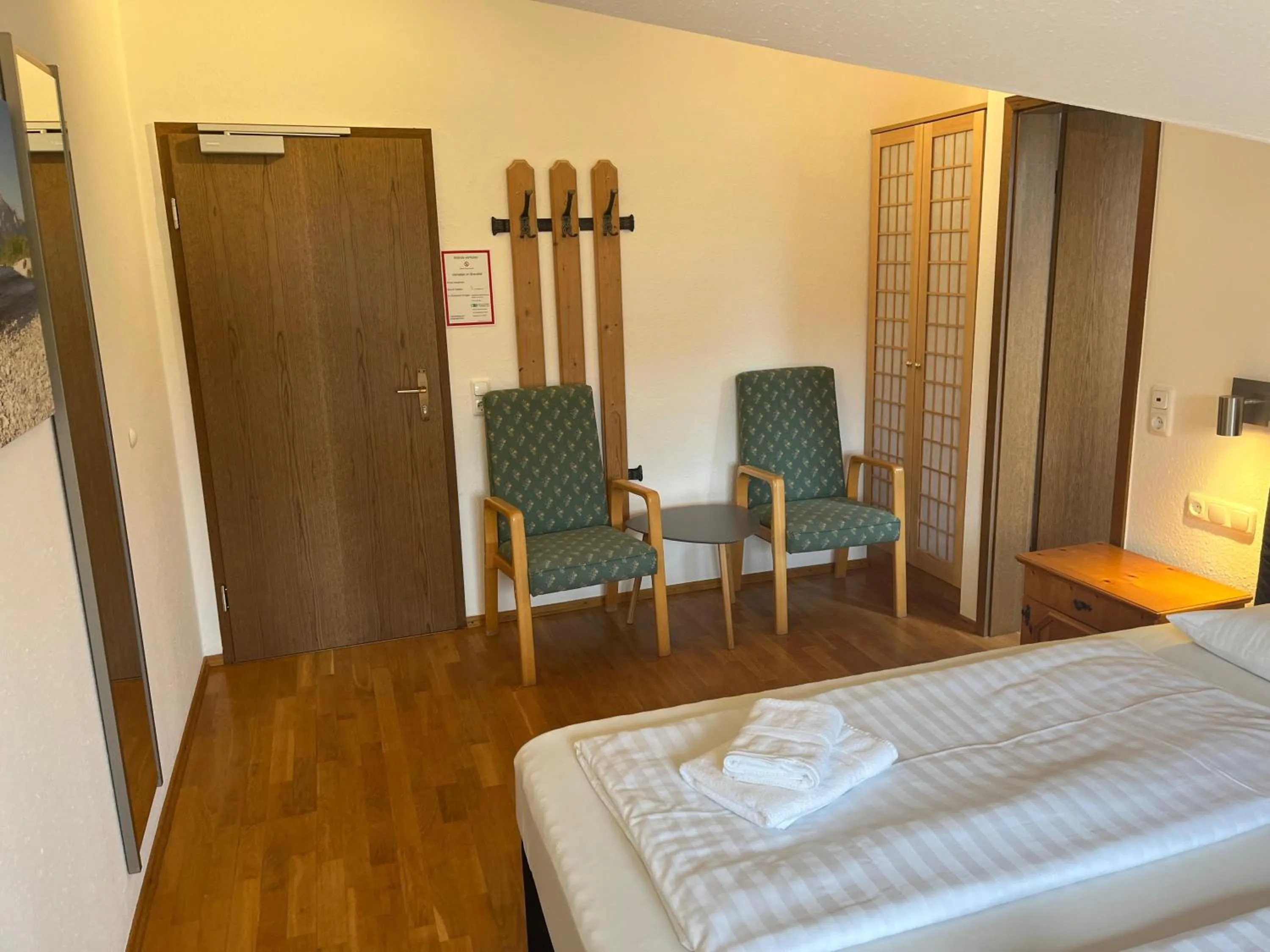 Photo of the whole room, Bed in Gästehaus Forggensee