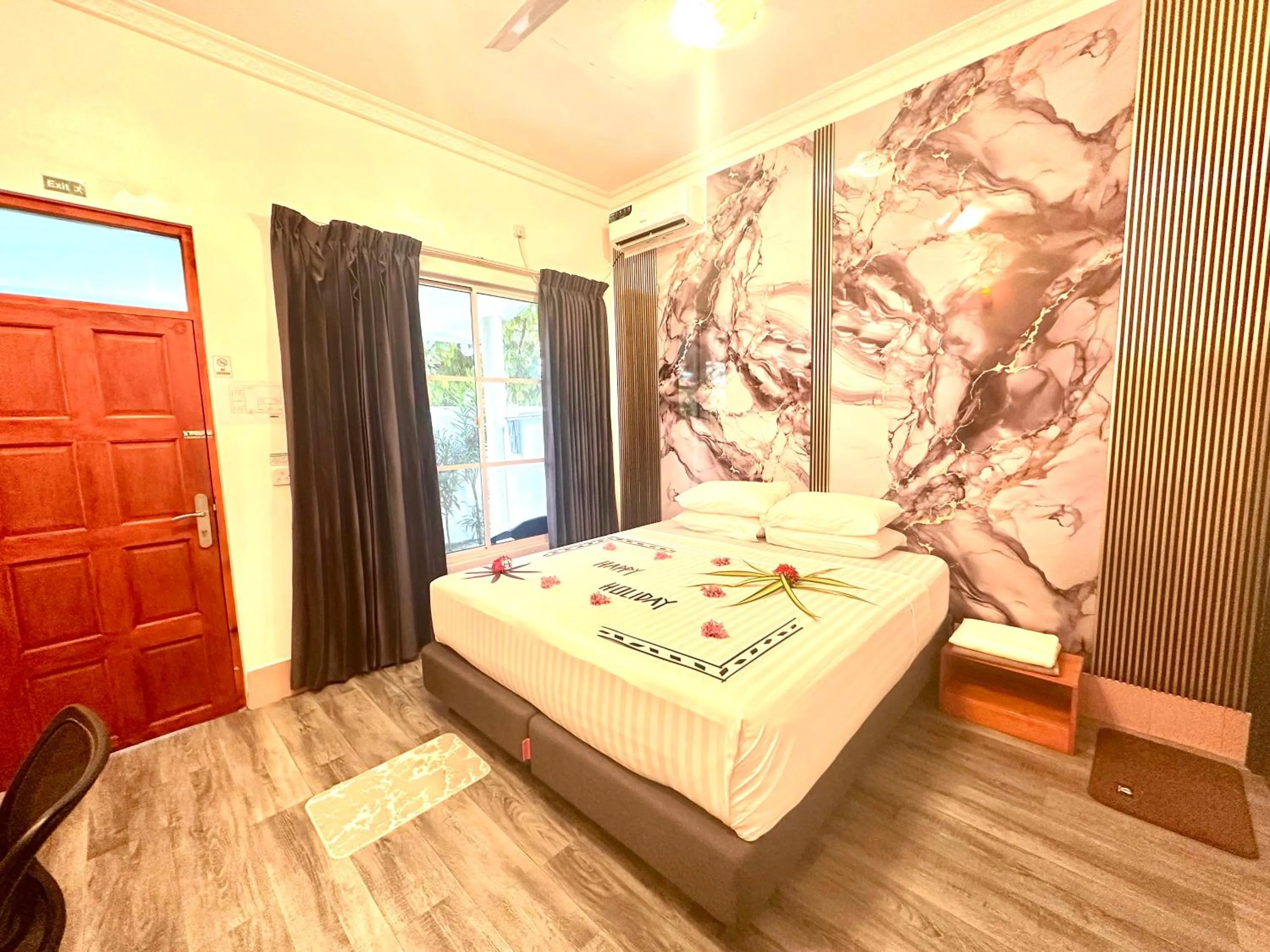 Bed in Thoddoo Island Life