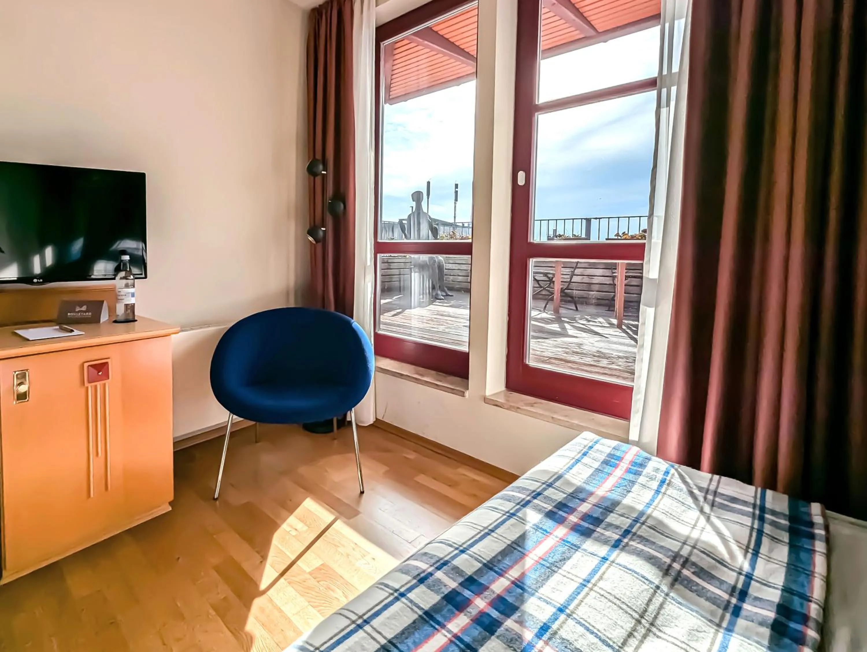 Balcony/Terrace, Bed in Boulevard Hotel Altstadt Schwerin