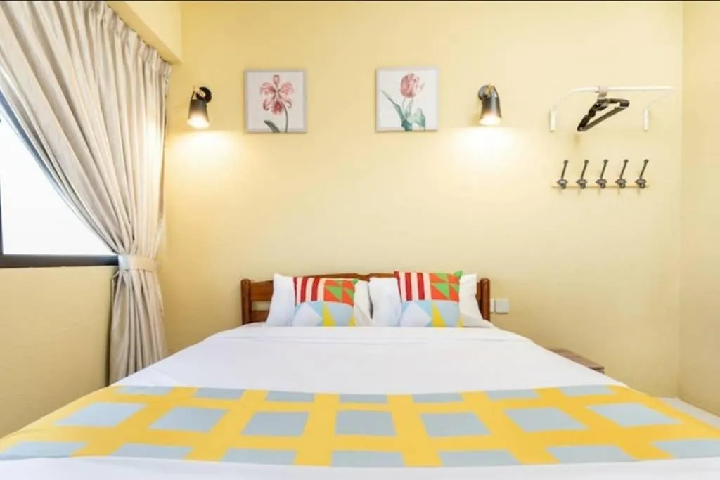 Bed in VIP Suite Seaview Resort Batu Ferringhi 1202 - 3 Rooms