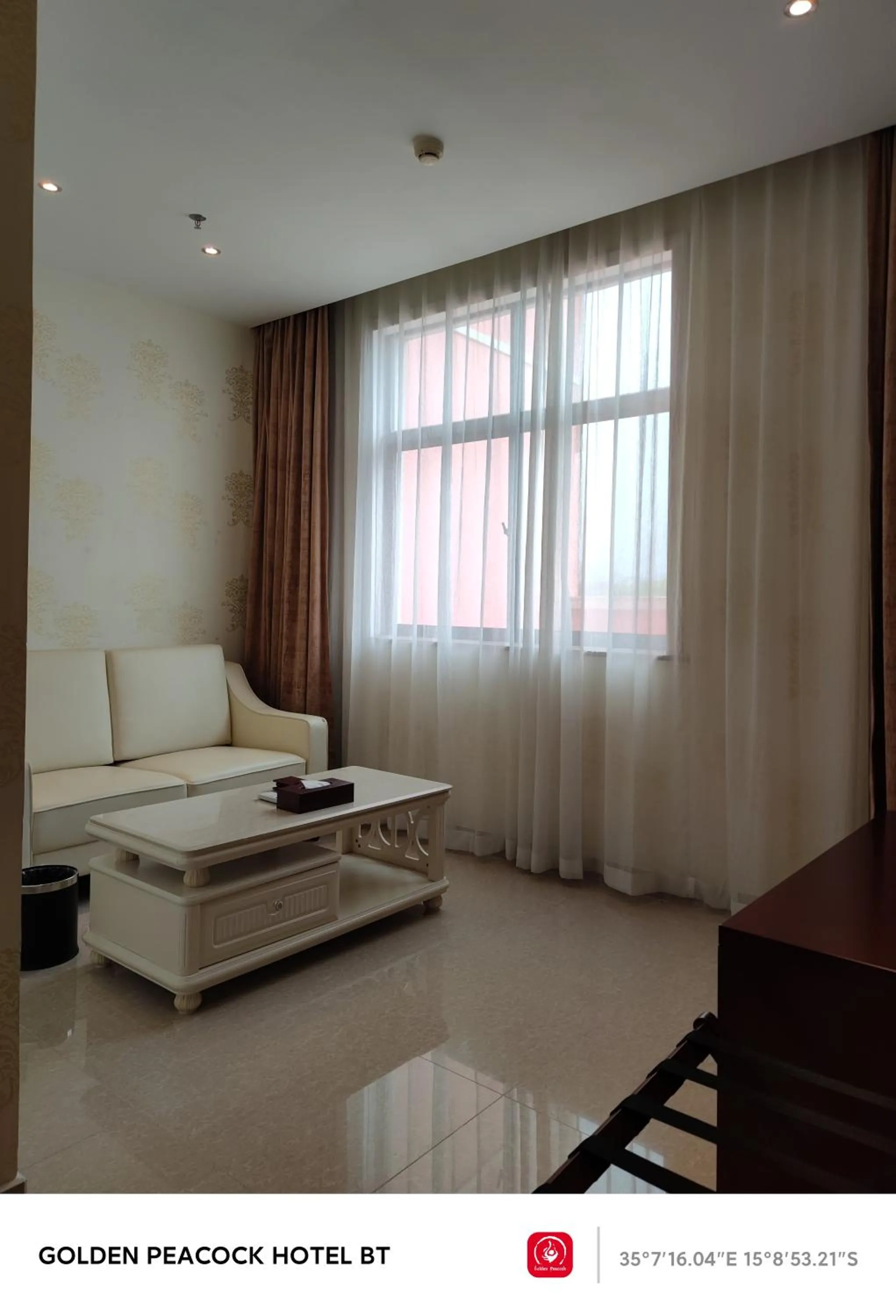 Living room in Golden Peacock Hotel Blantyre