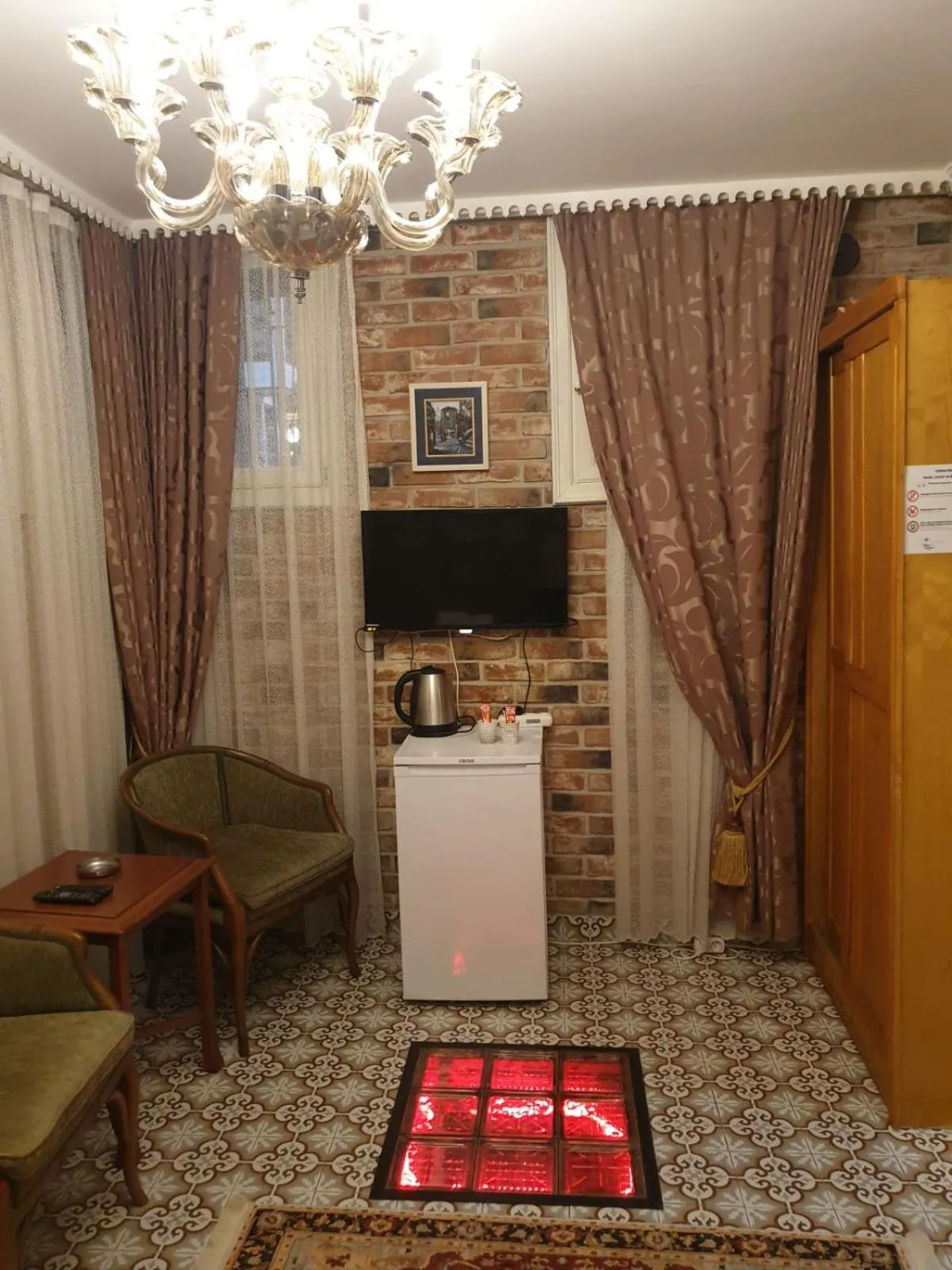 TV and multimedia in Bosphorus Bridge