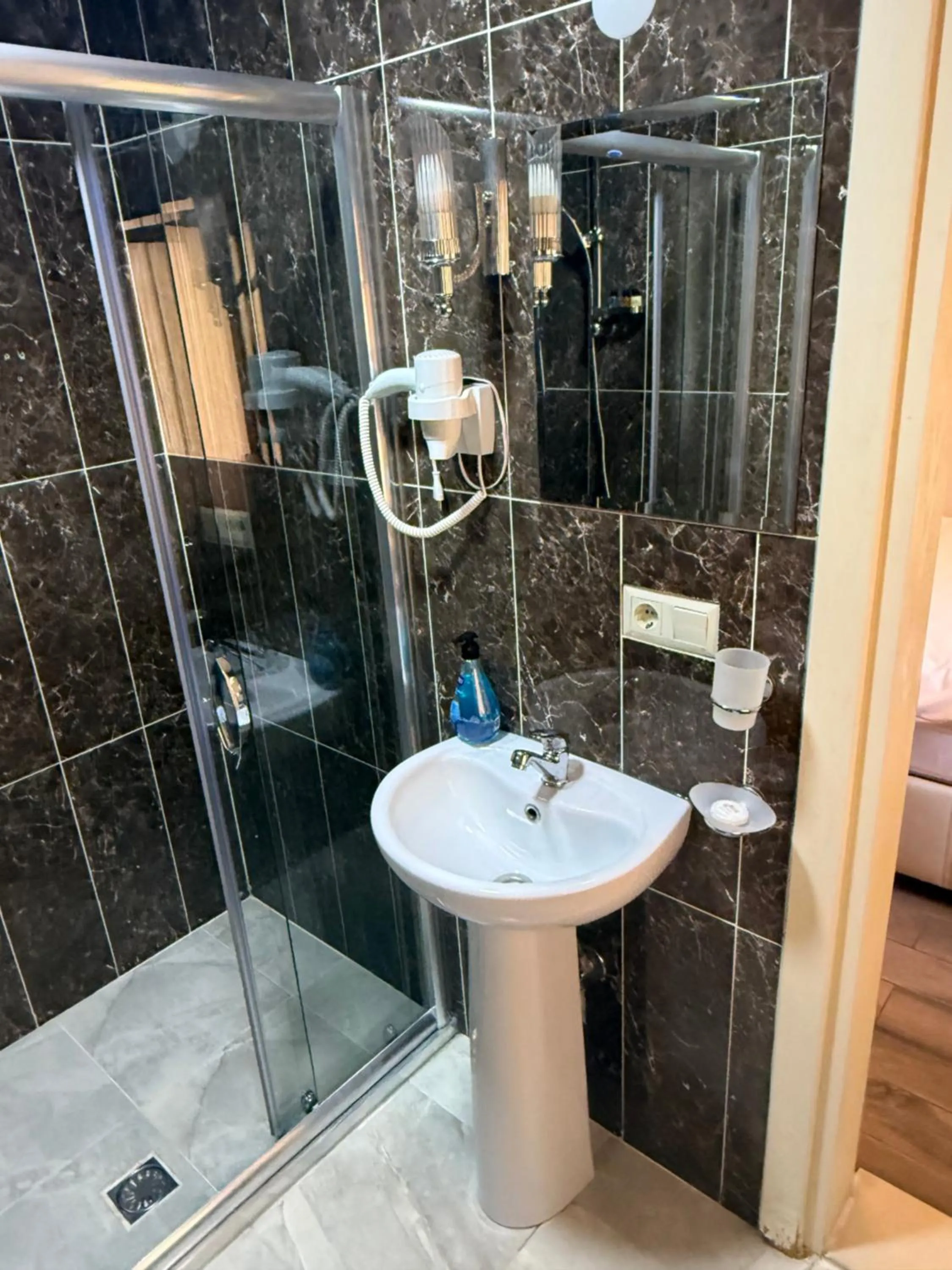 Toilet in Bosphorus Bridge