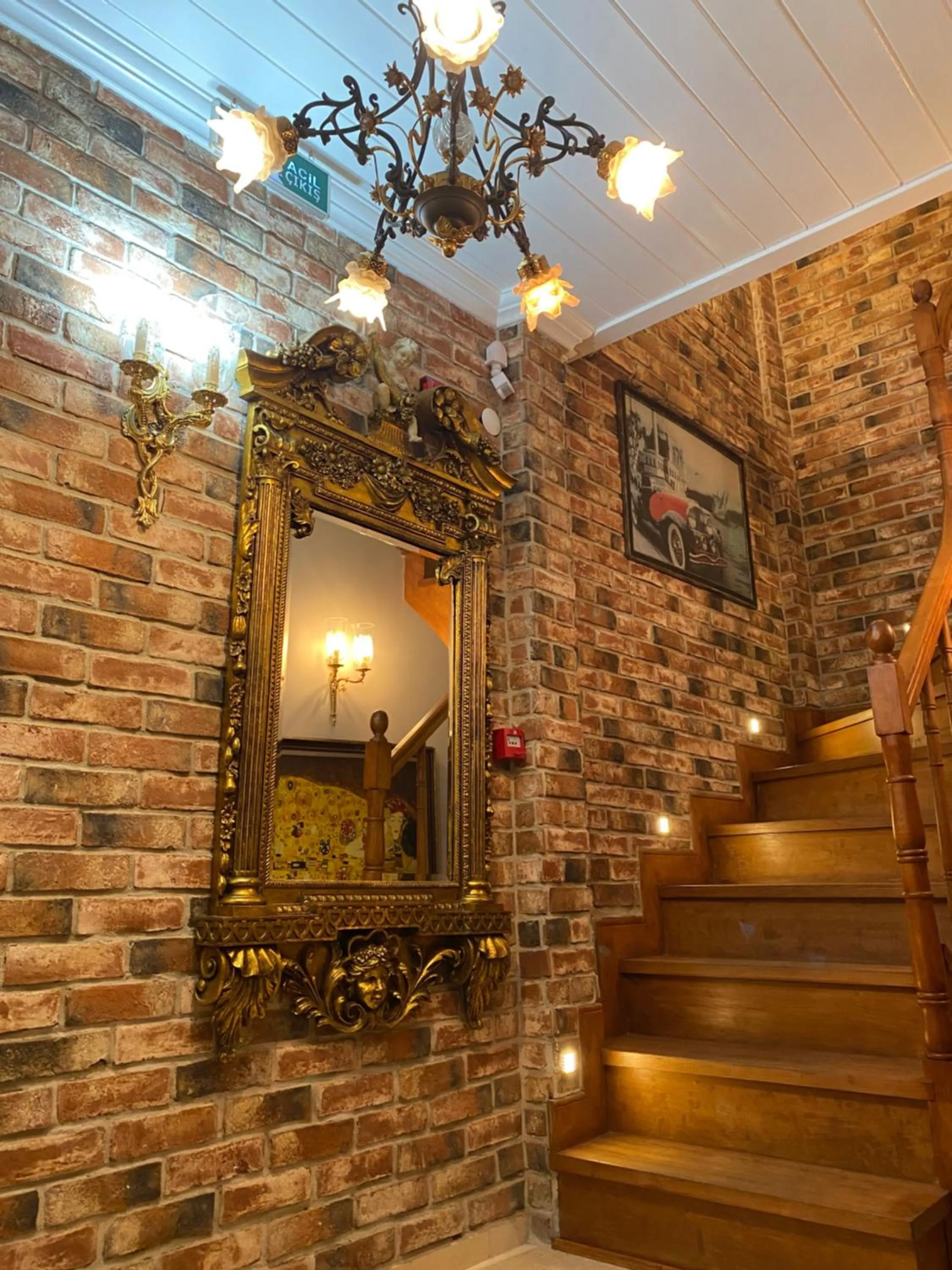 Property building in Bosphorus Bridge