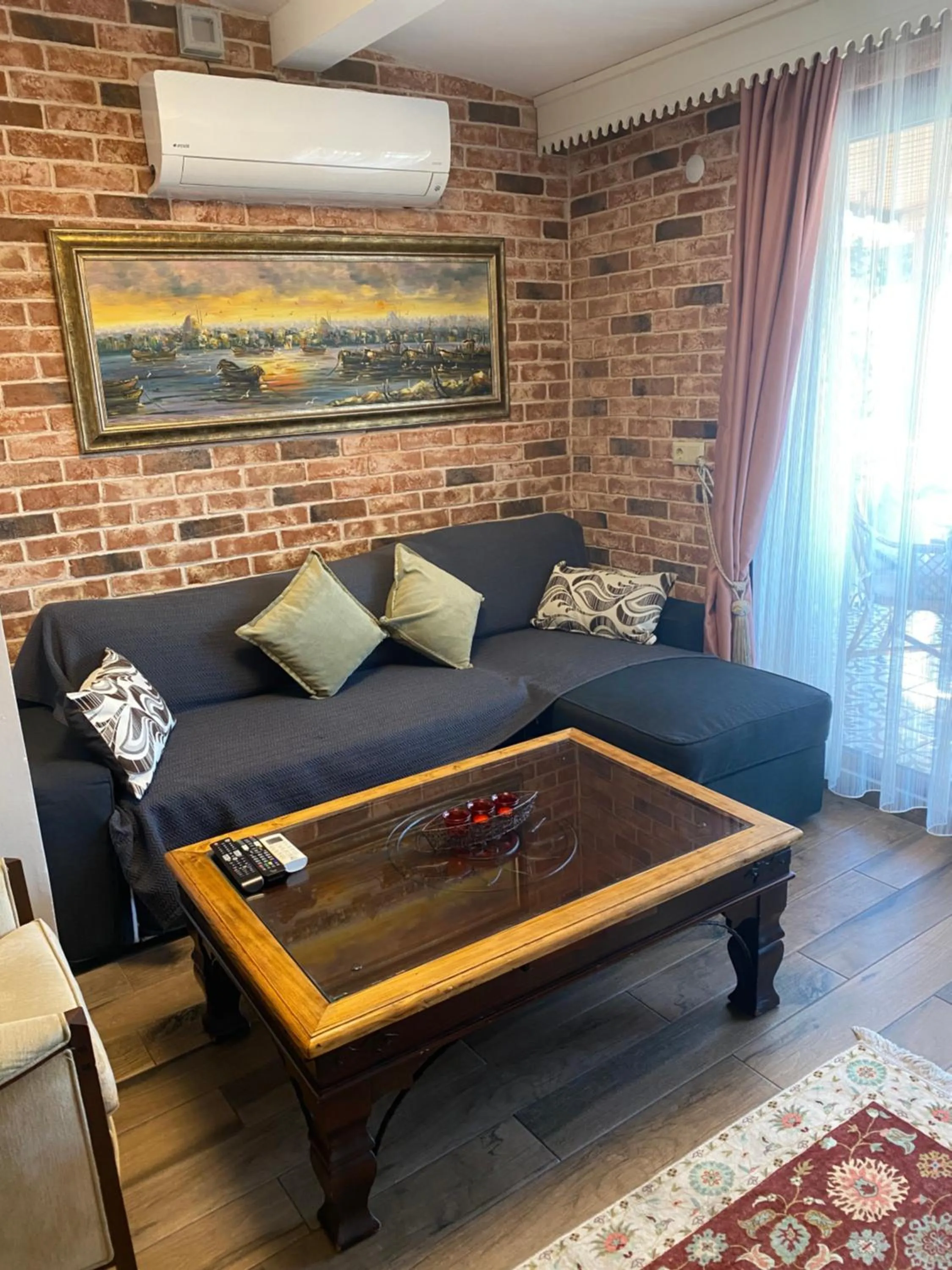 Seating area in Bosphorus Bridge