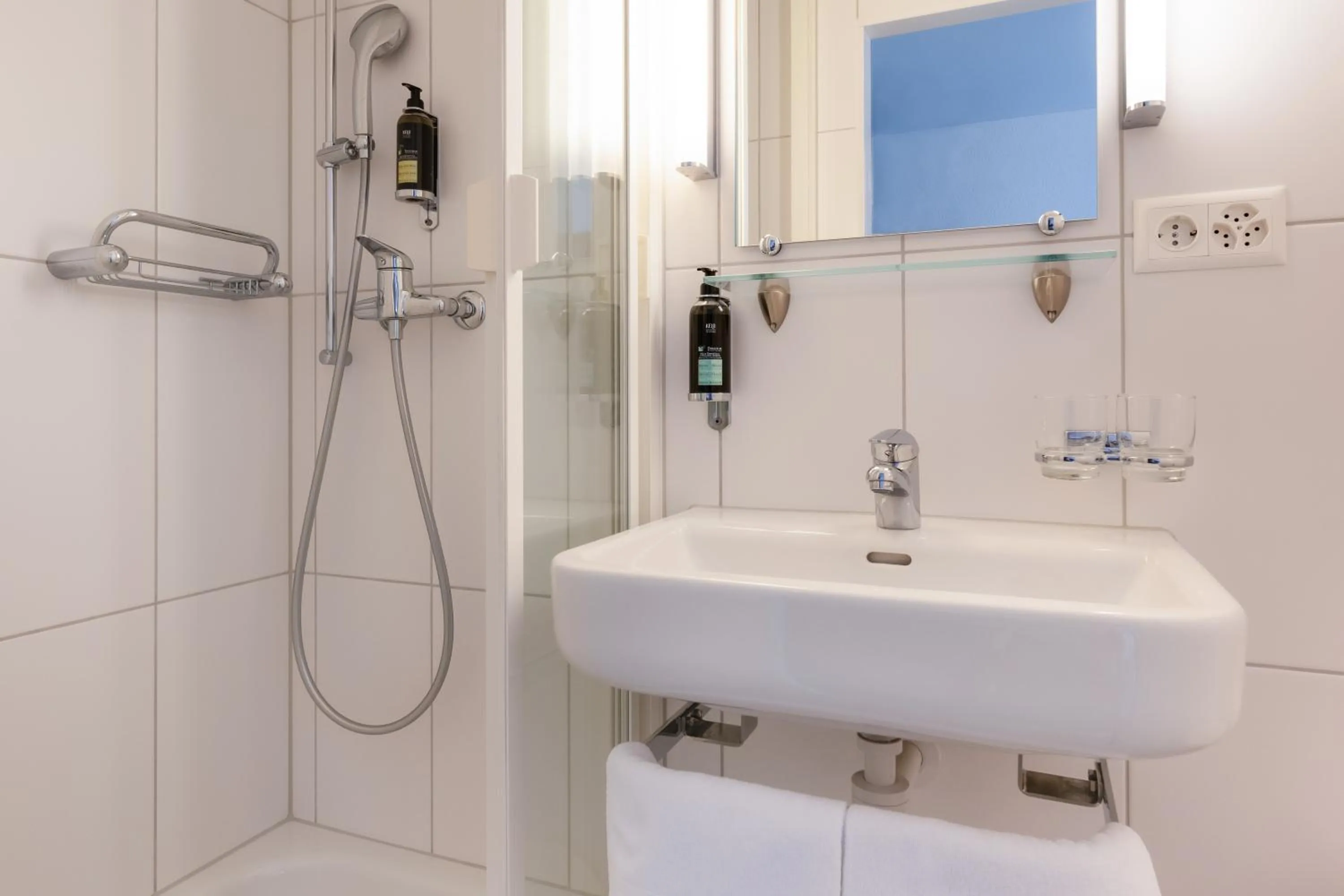 Bathroom in Landgasthof Kreuz - Ihr Businesshotel mit persönlichem Flair