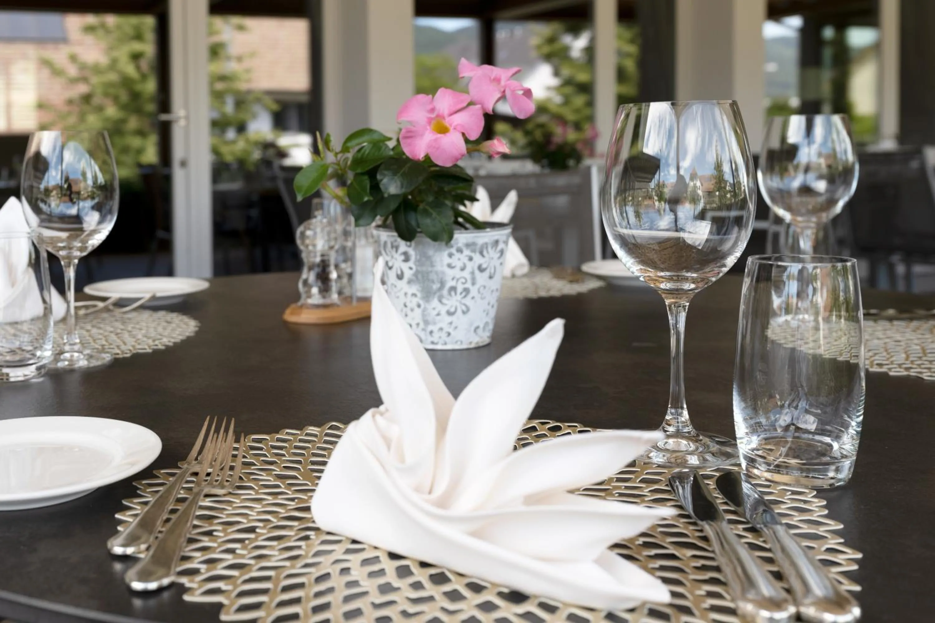 Restaurant/places to eat in Landgasthof Kreuz - Ihr Businesshotel mit persönlichem Flair