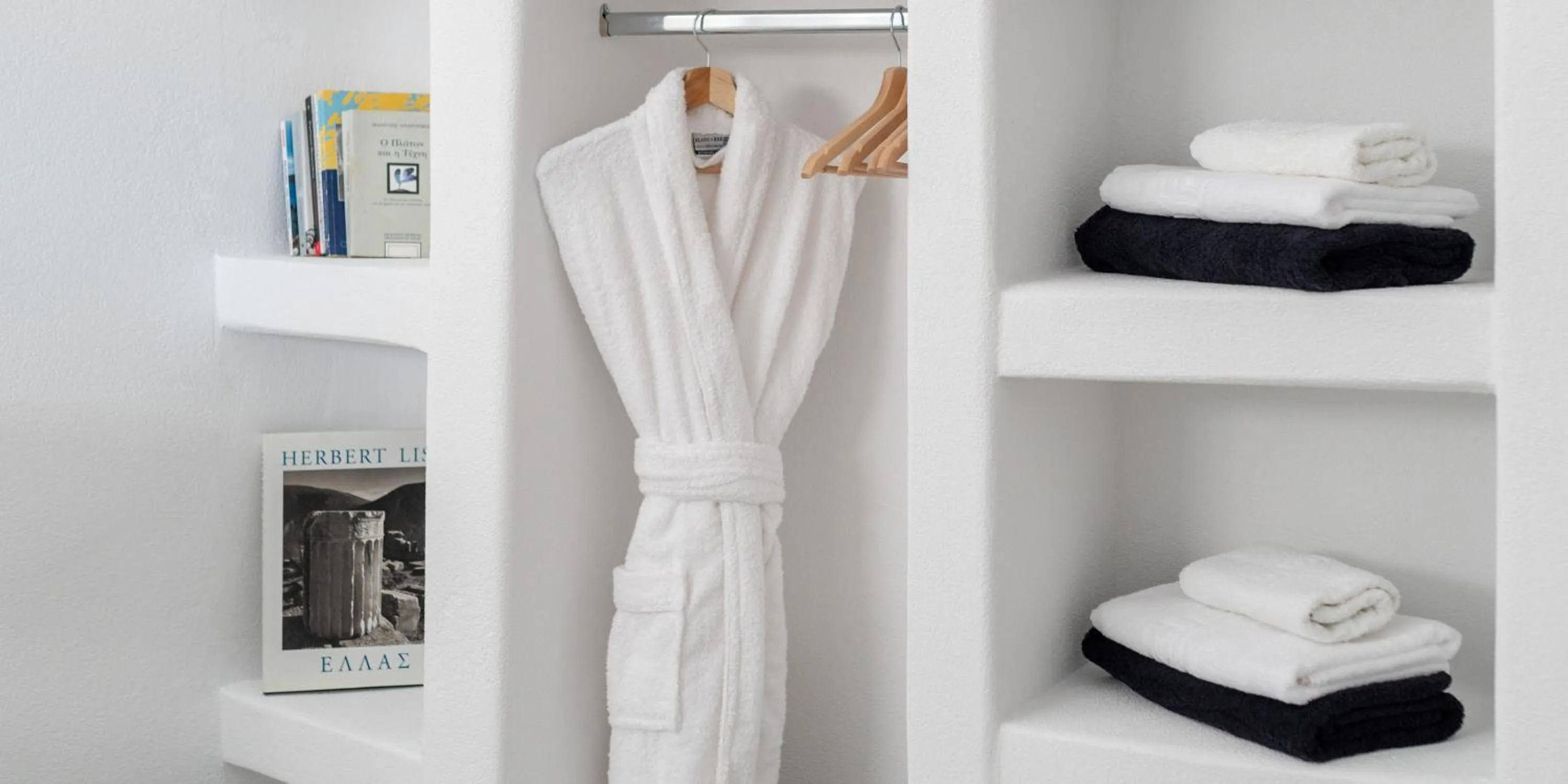 Bedroom in White Dream Suites