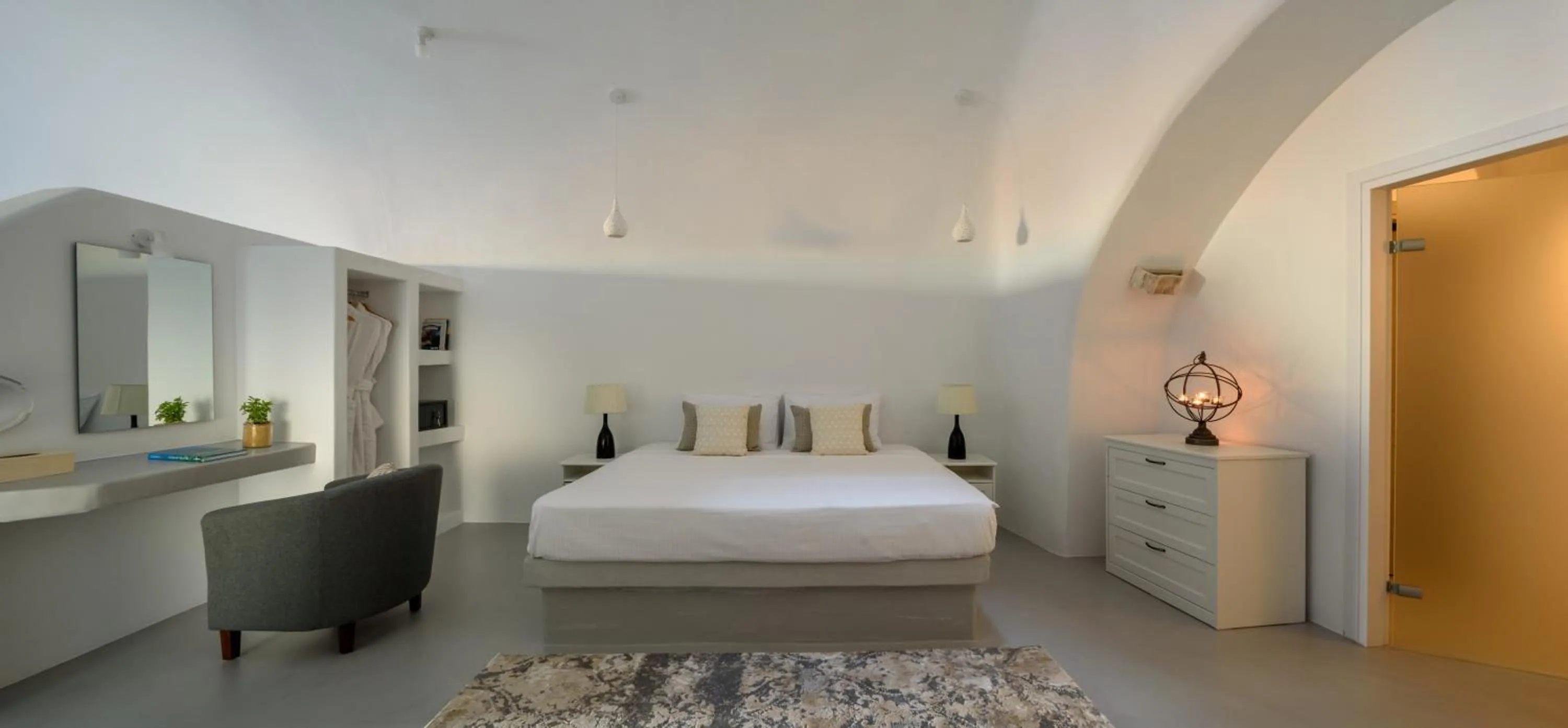 Bedroom in White Dream Suites