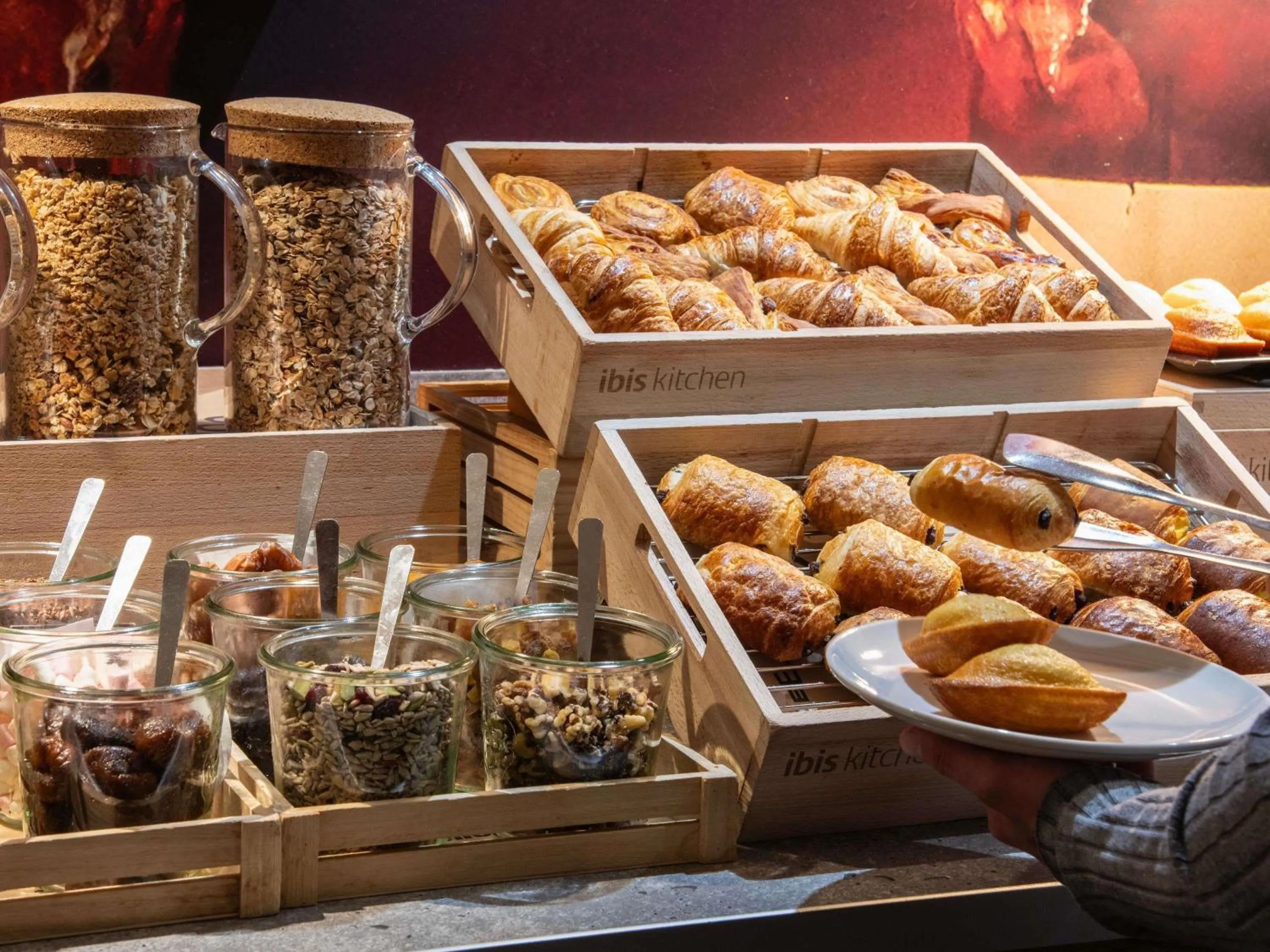 Breakfast in ibis Paris Canal Saint Martin