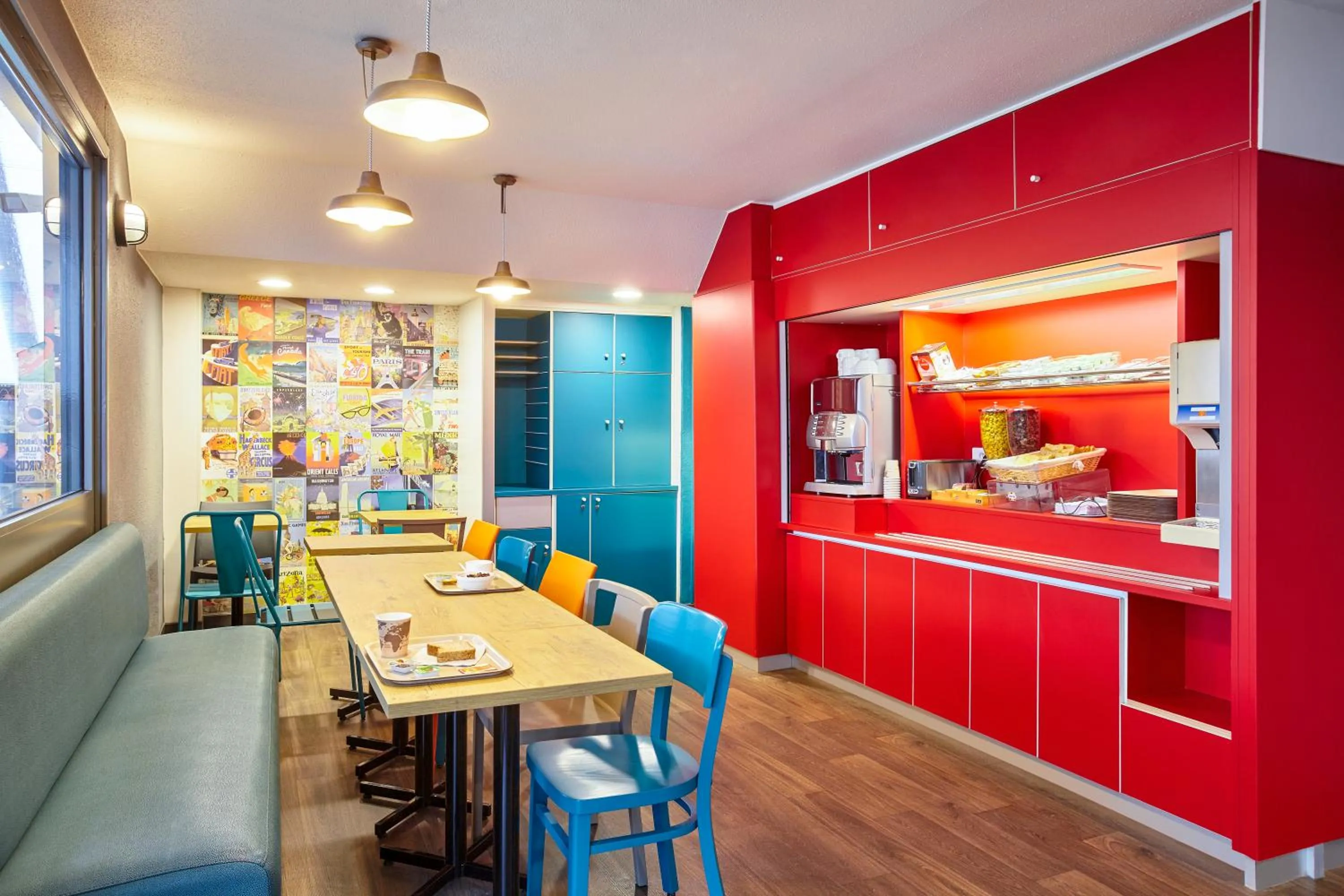 Restaurant/places to eat in hotelF1 Paris Villemomble