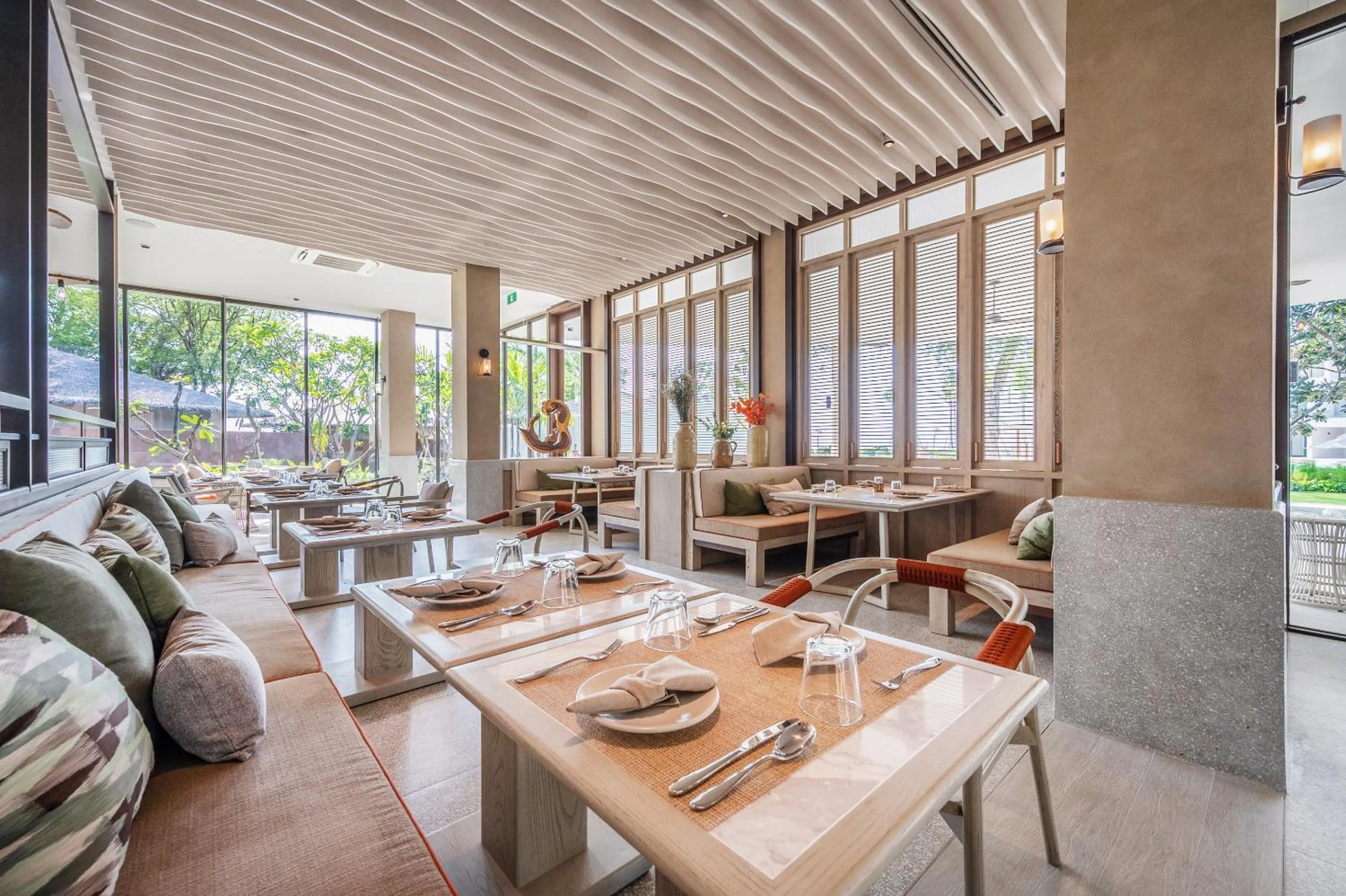 Restaurant/places to eat in VALA Hua Hin - Nu Chapter Hotels