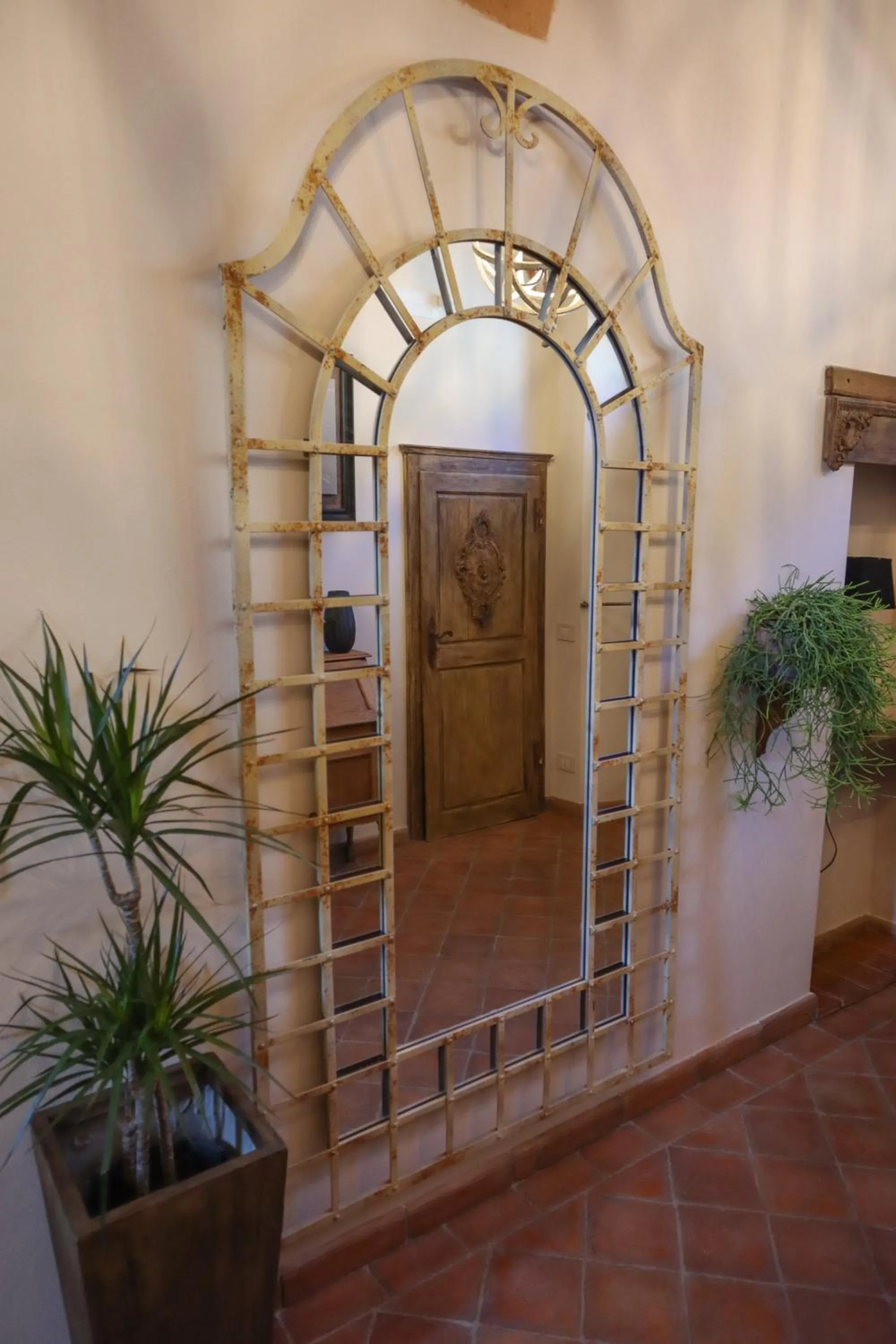 Decorative detail in B&B La Taccola