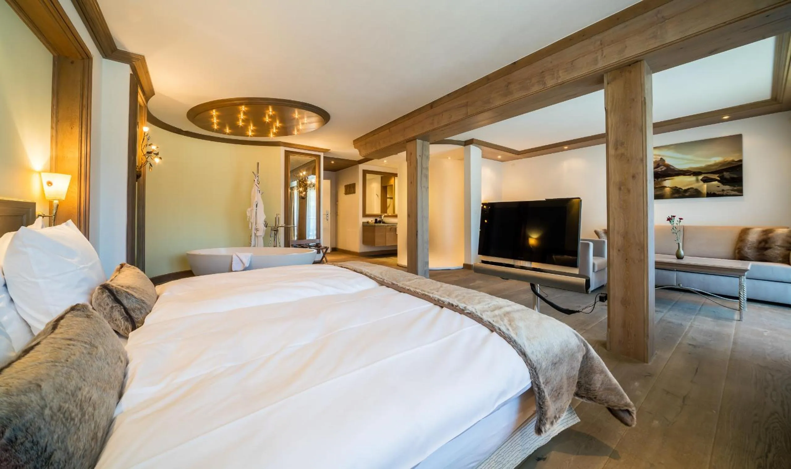 Photo of the whole room, Bed in Hotel Bellerive