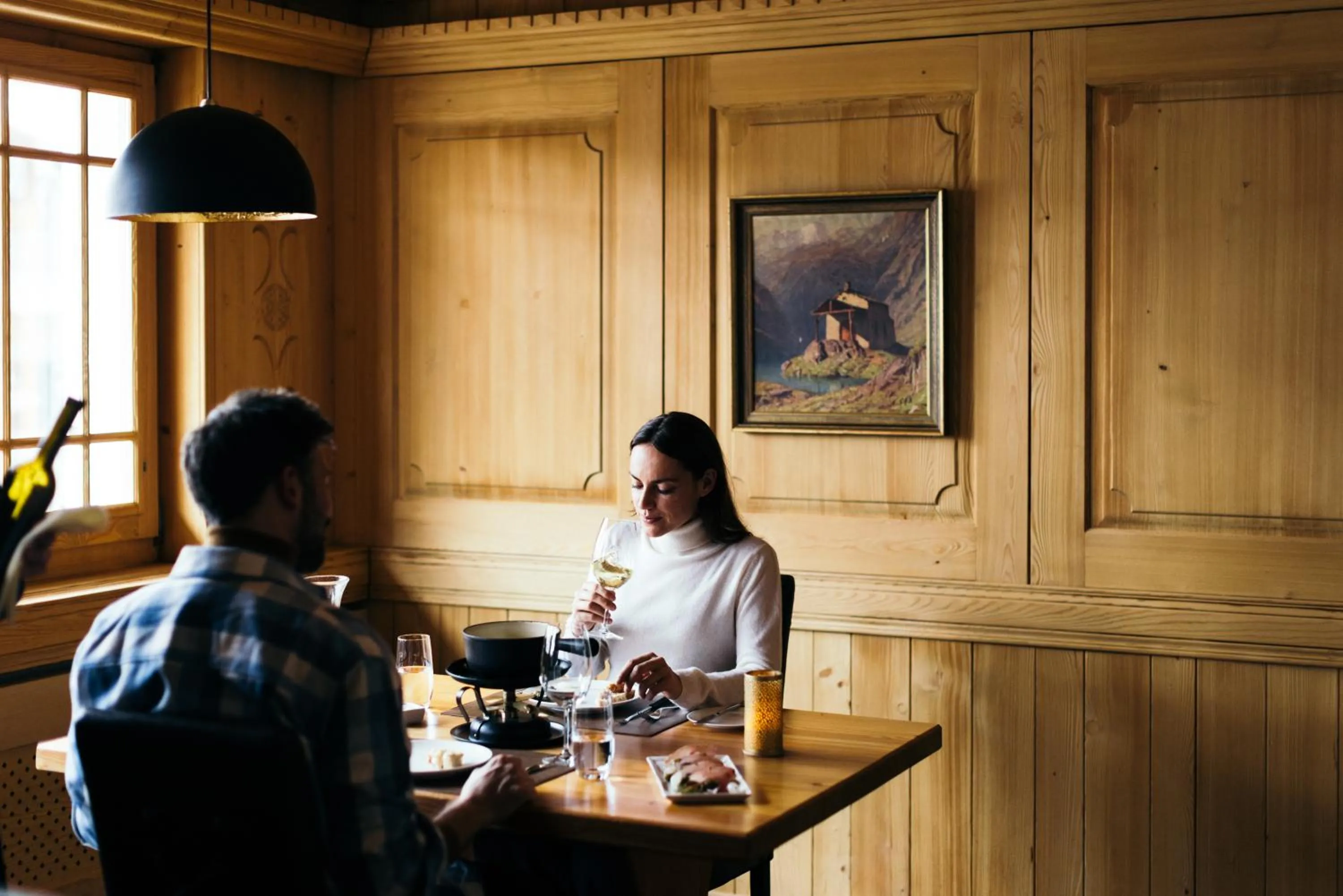 Restaurant/places to eat in la couronne Hotel & Spa