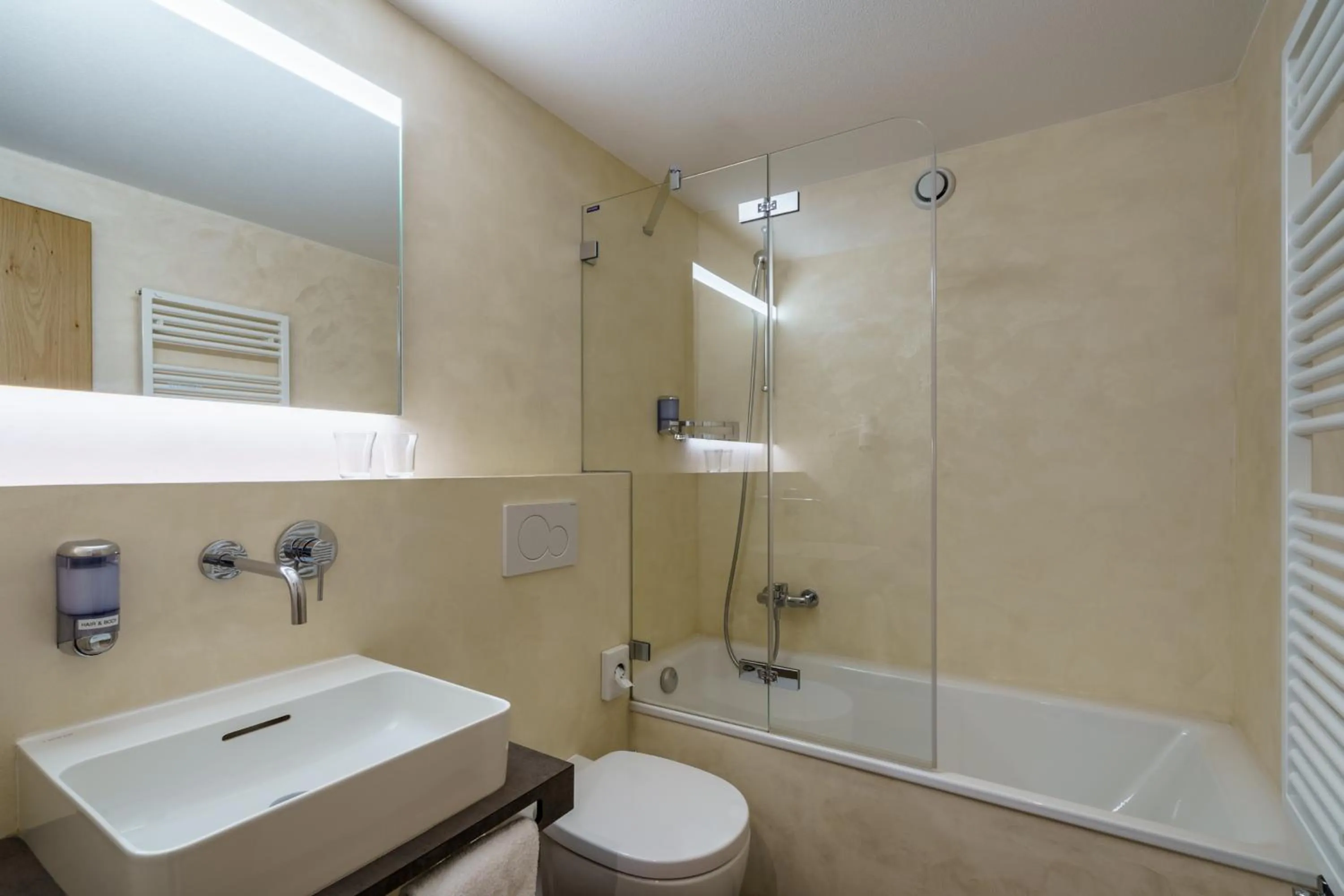 Bathroom in Hotel Alpenroyal