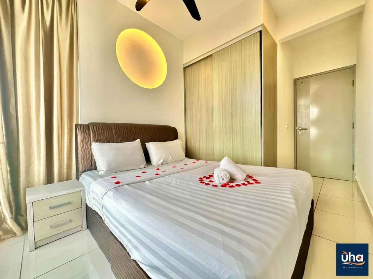 Bed in 1 Tebrau Residences By RR JBcity