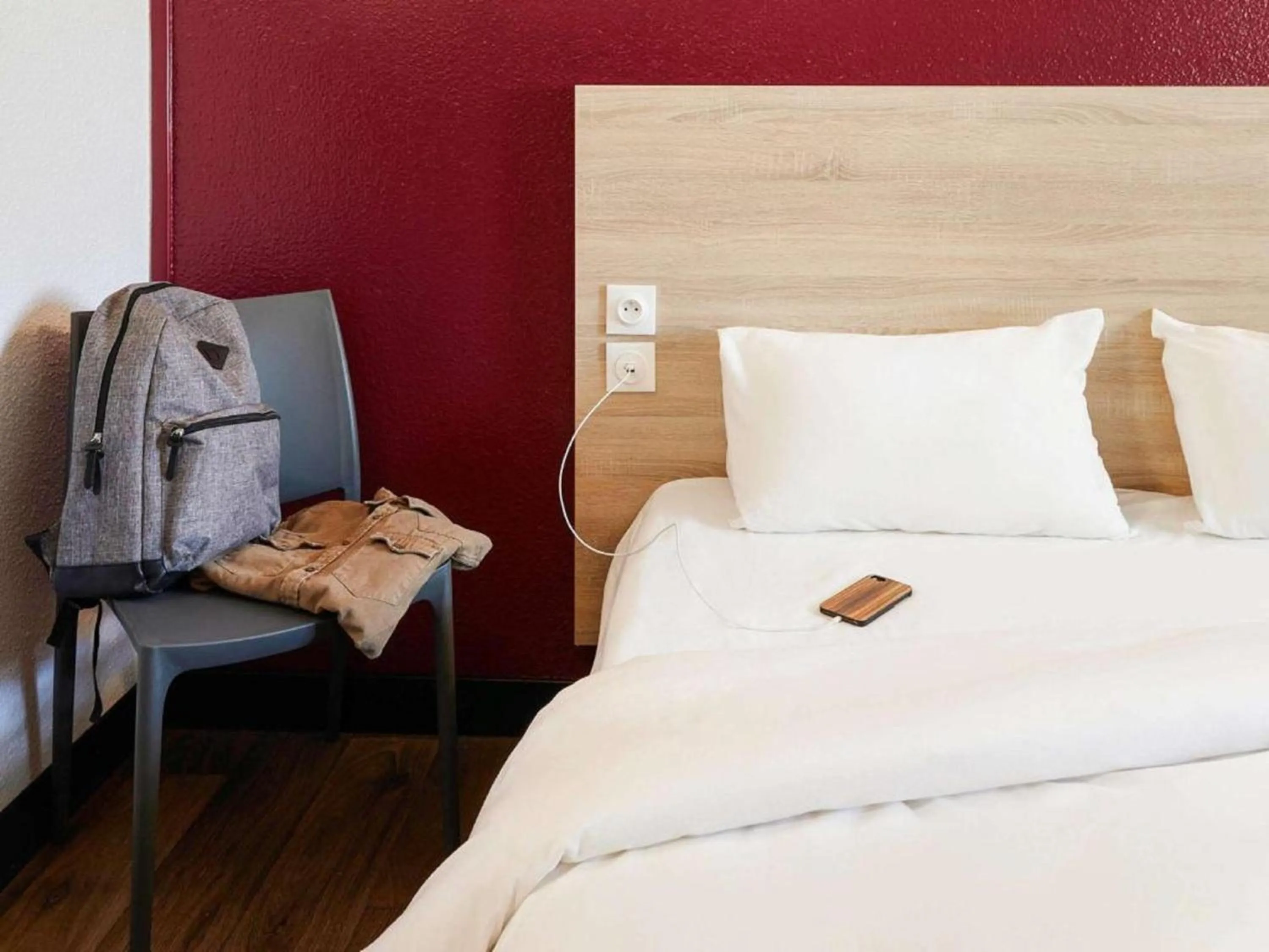 Bedroom, Bed in Eco hôtel Rouen Louviers Val de Reuil