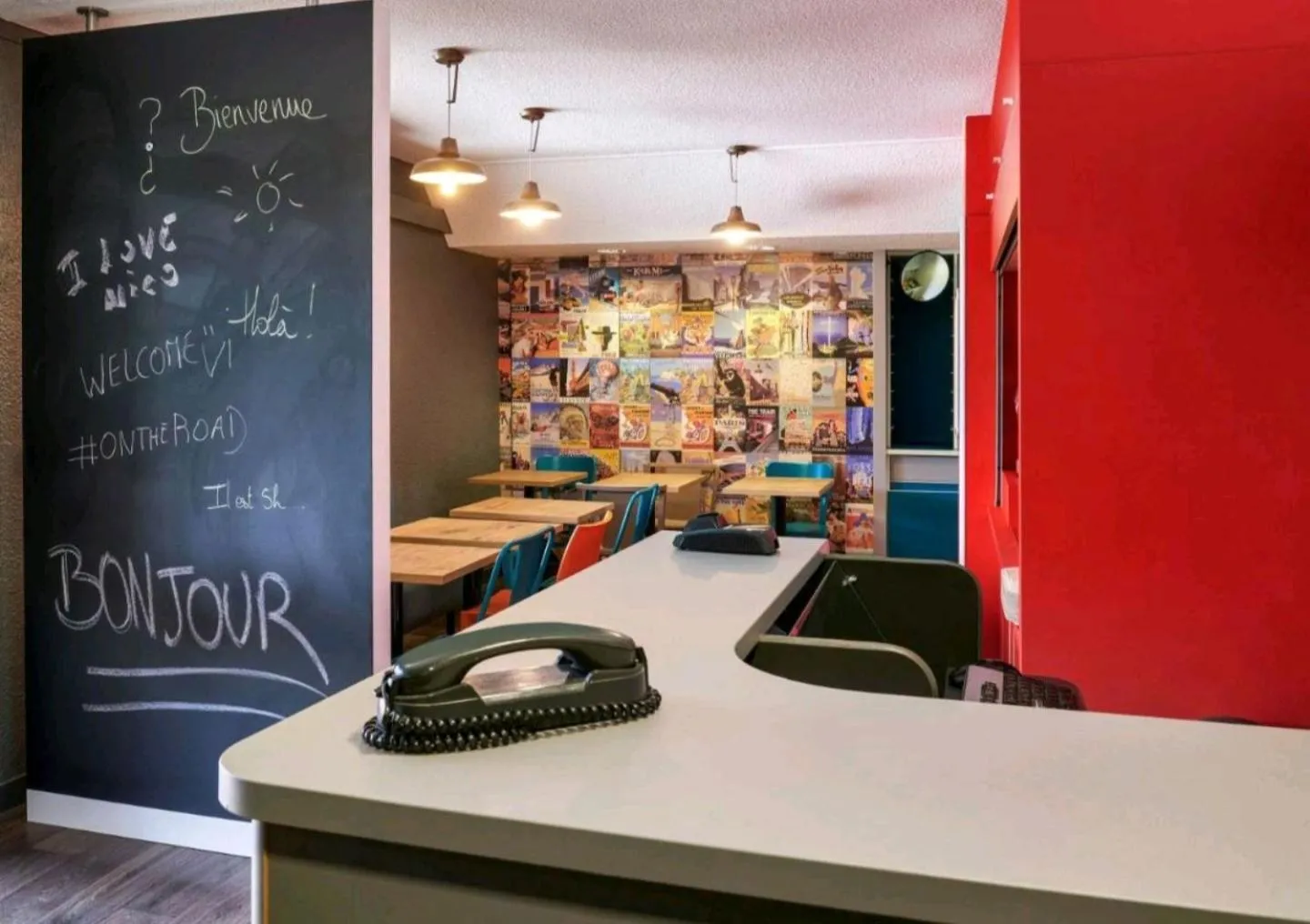 Lobby or reception in Eco hôtel Rouen Louviers Val de Reuil