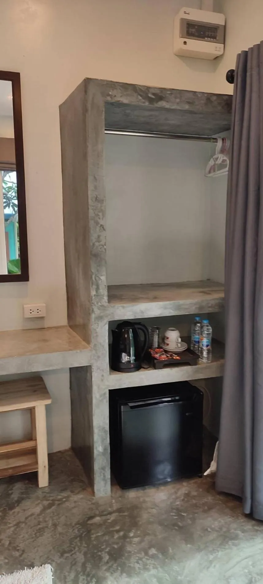 wardrobe in Kuba Bungalows