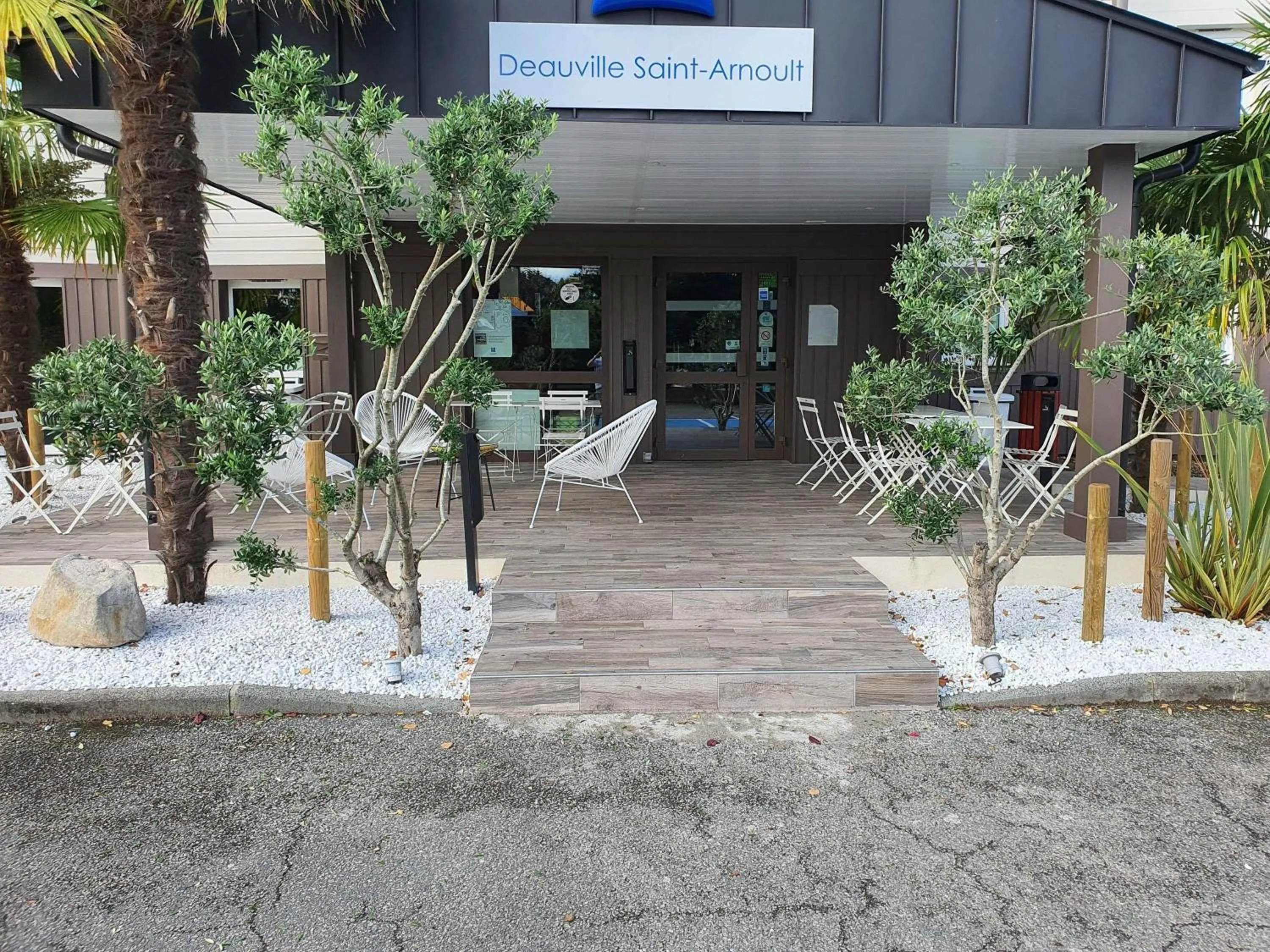 Property building in Hotel Ibis Budget Deauville