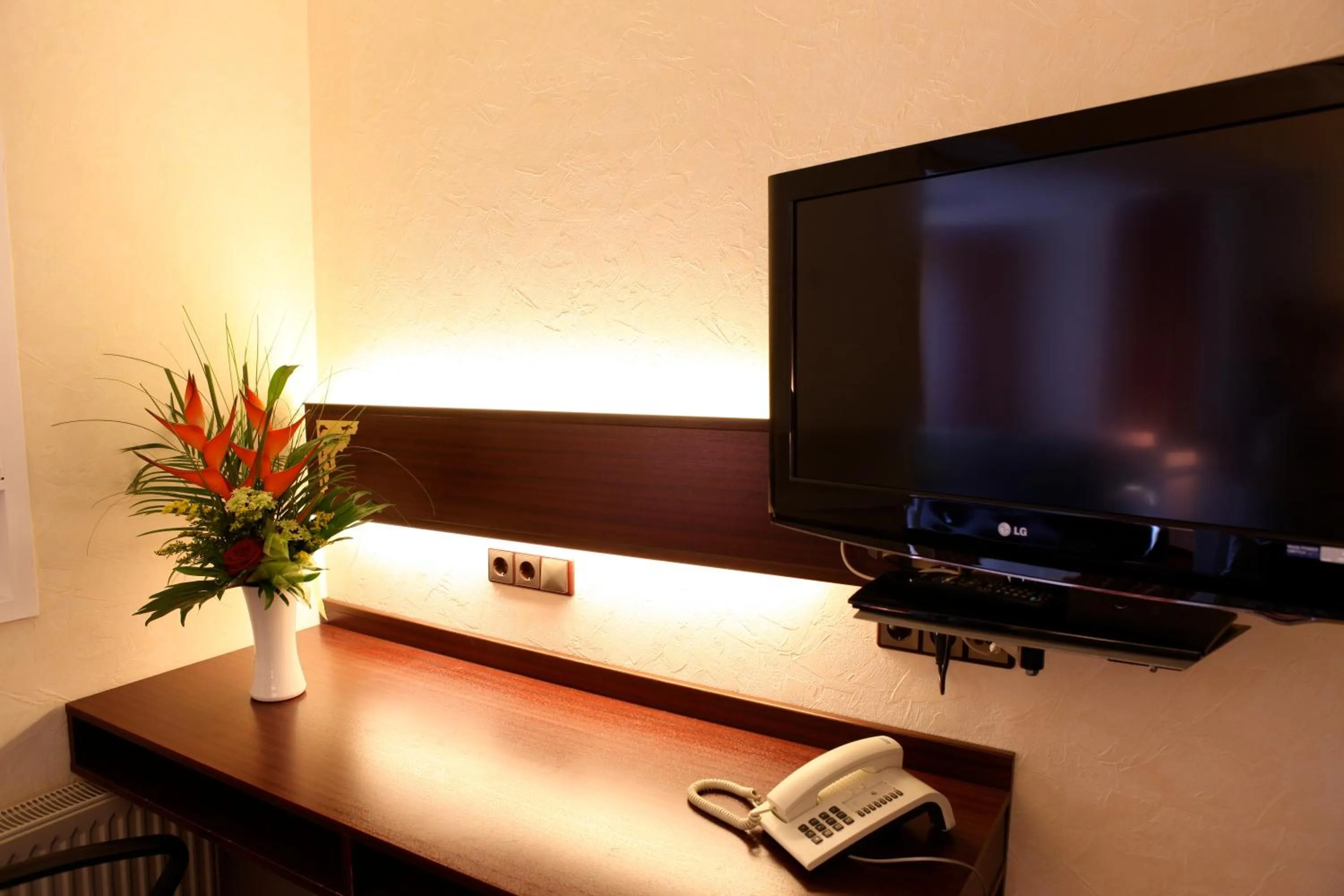 TV and multimedia in Akzent Hotel Oberhausen