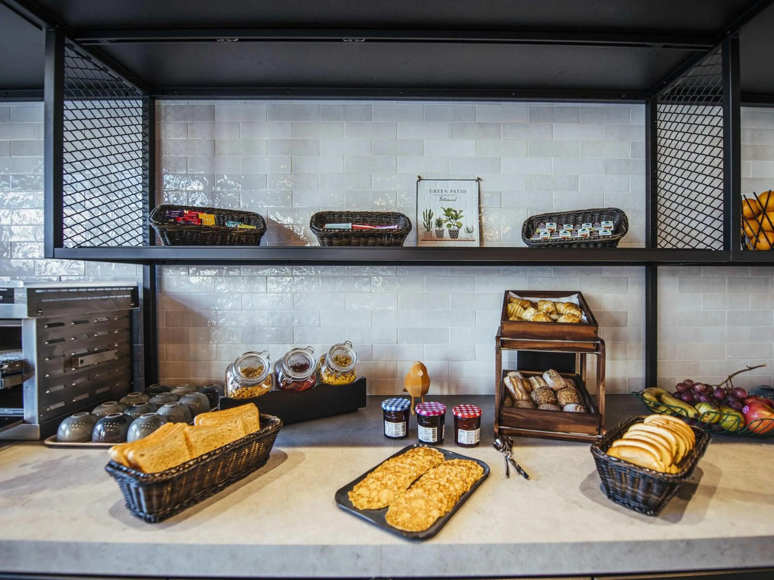 Breakfast in ibis budget Rouen Centre Rive Gauche