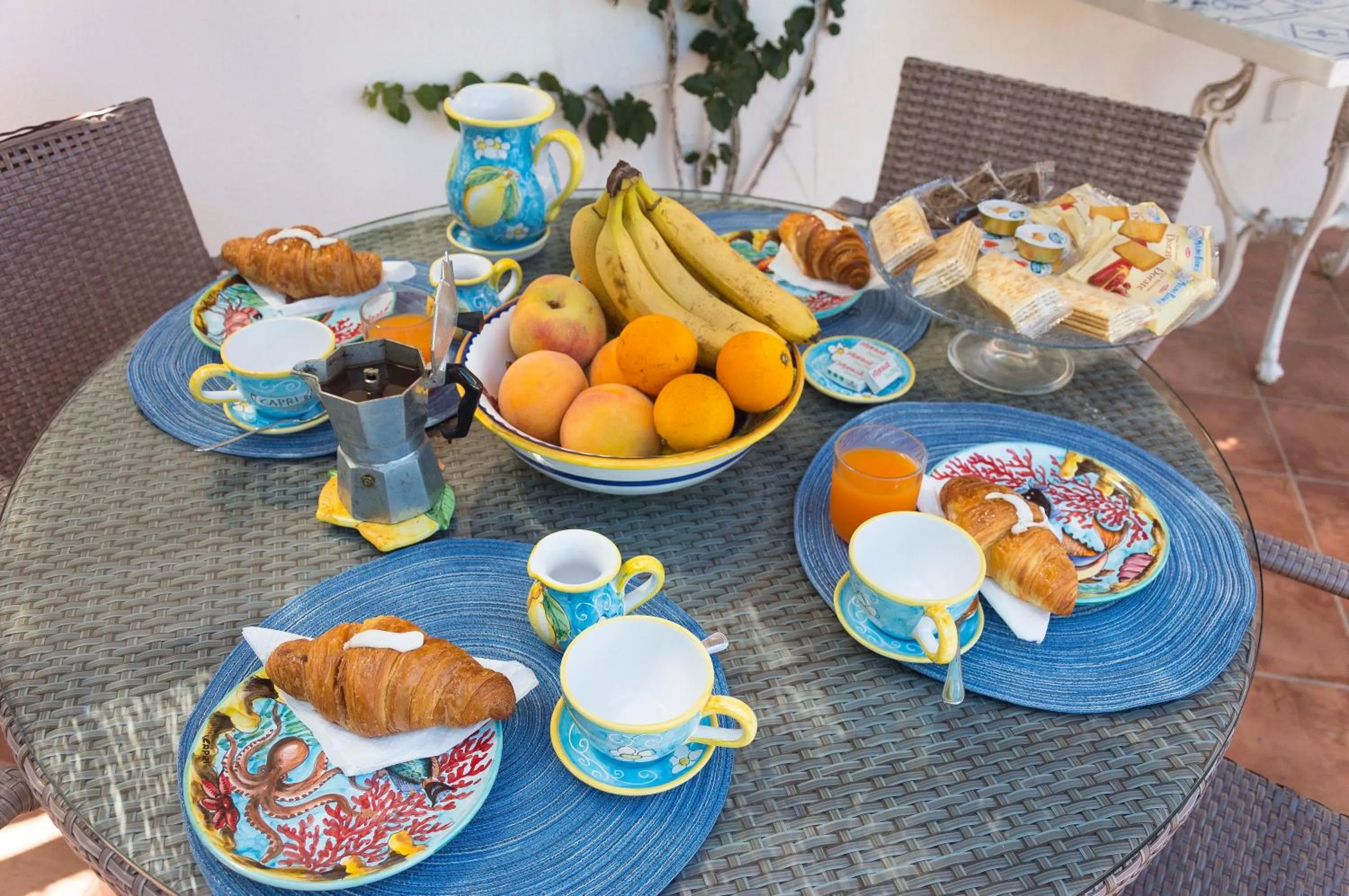 Breakfast in Il Veliero B&B charming rooms