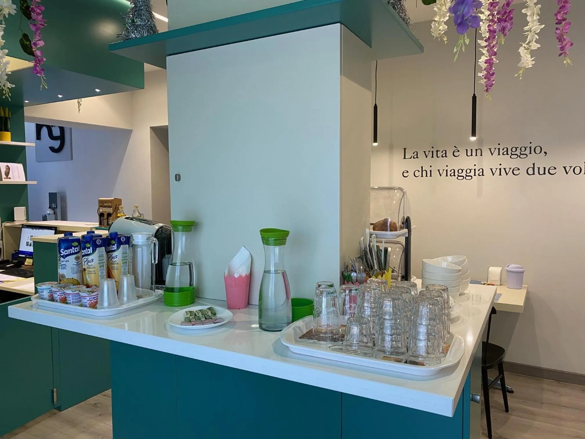 Breakfast in HOLYGOLD Suite ****