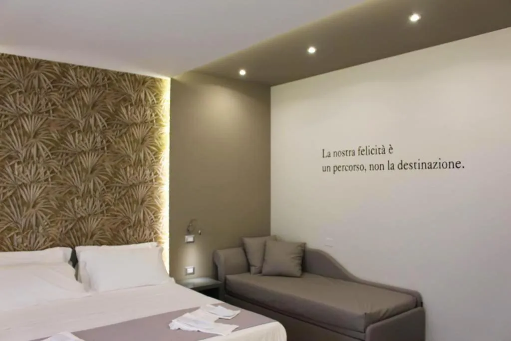 Bed in HOLYGOLD Suite ****